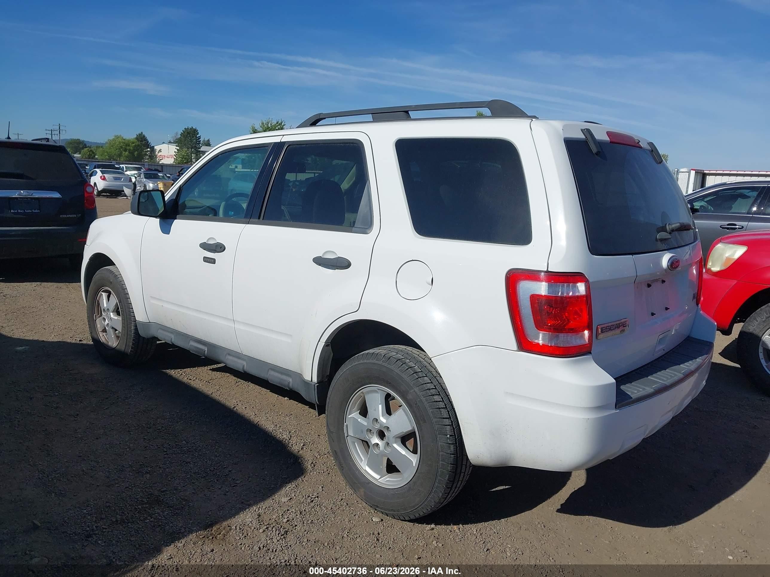 2011 Ford Escape Xlt White vin: 1FMCU0DG0BKB40965