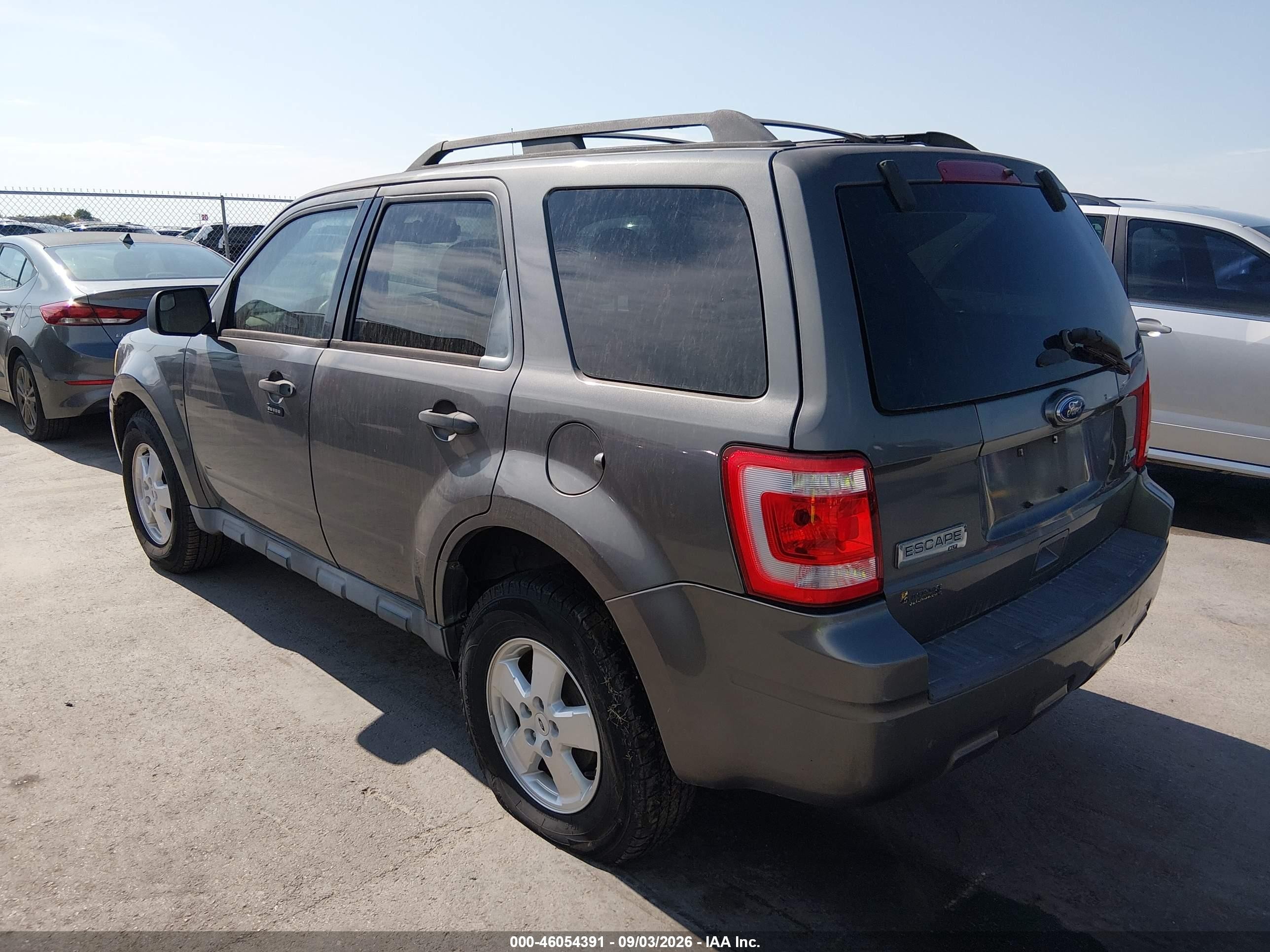 2011 Ford Escape Xlt Gray vin: 1FMCU0DG0BKC71068