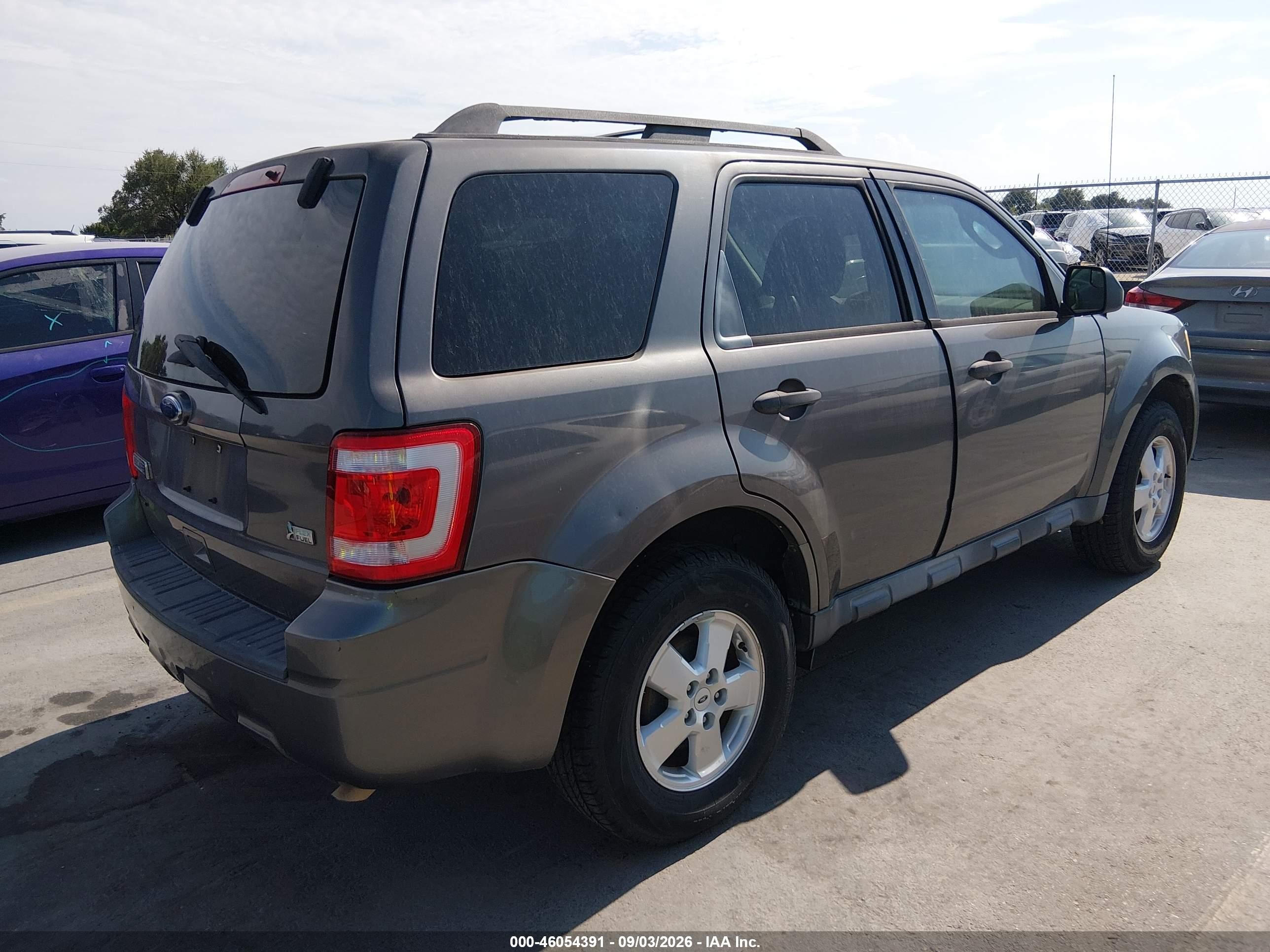 2011 Ford Escape Xlt Gray vin: 1FMCU0DG0BKC71068