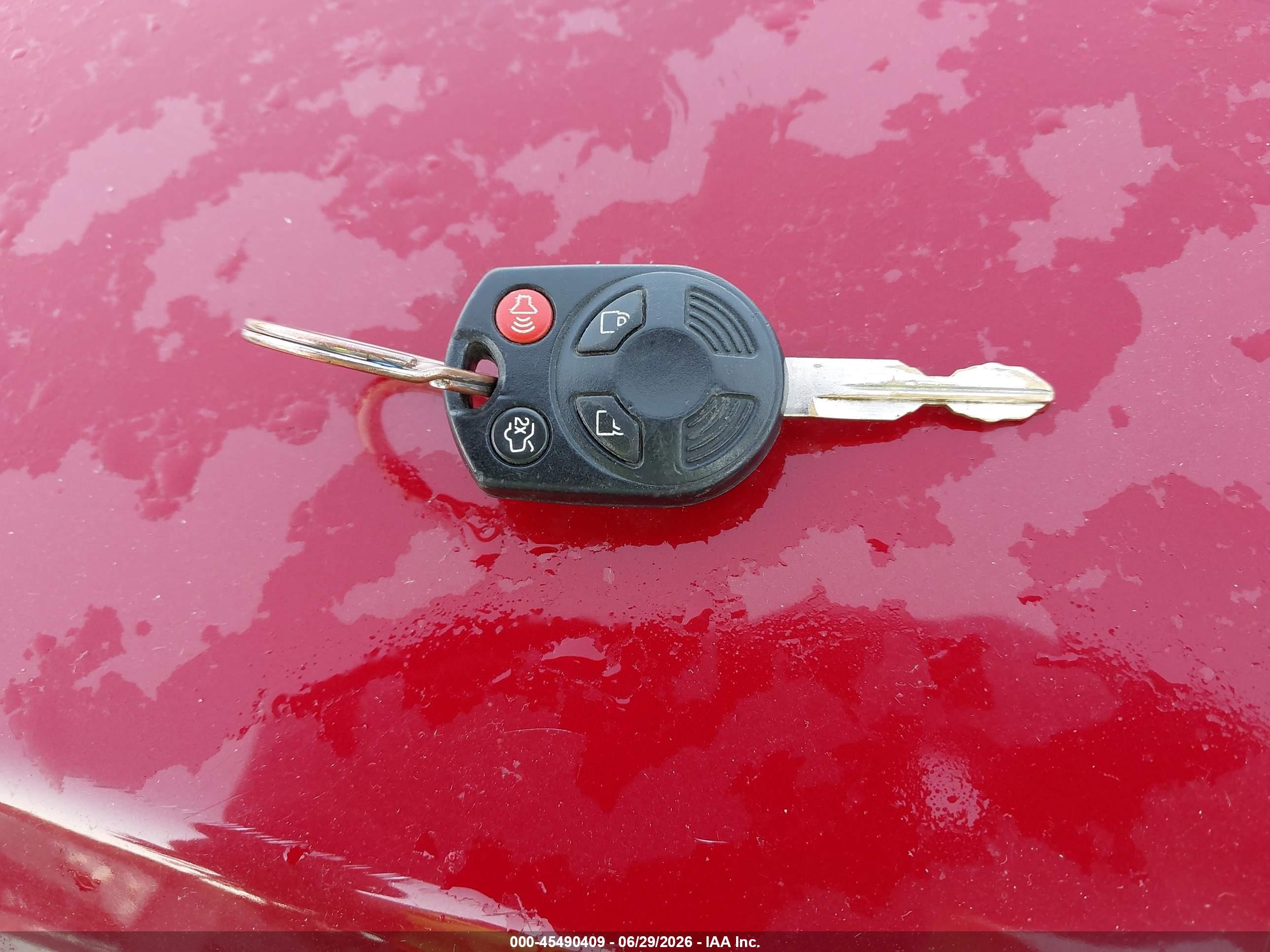 2010 Ford Escape Xlt Red vin: 1FMCU0DG1AKA64350