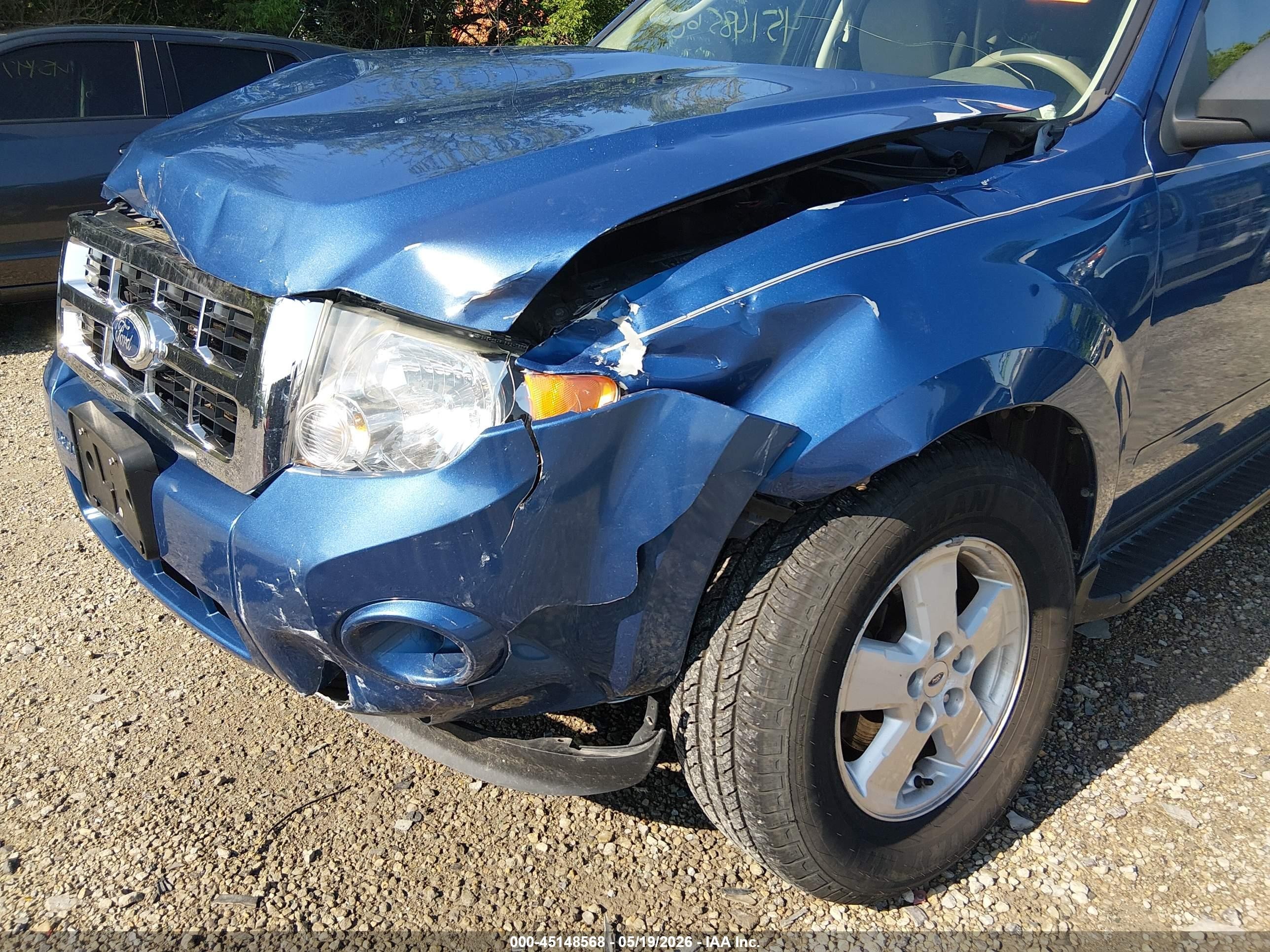 2010 Ford Escape Xlt Синий vin: 1FMCU0DG1AKB42755
