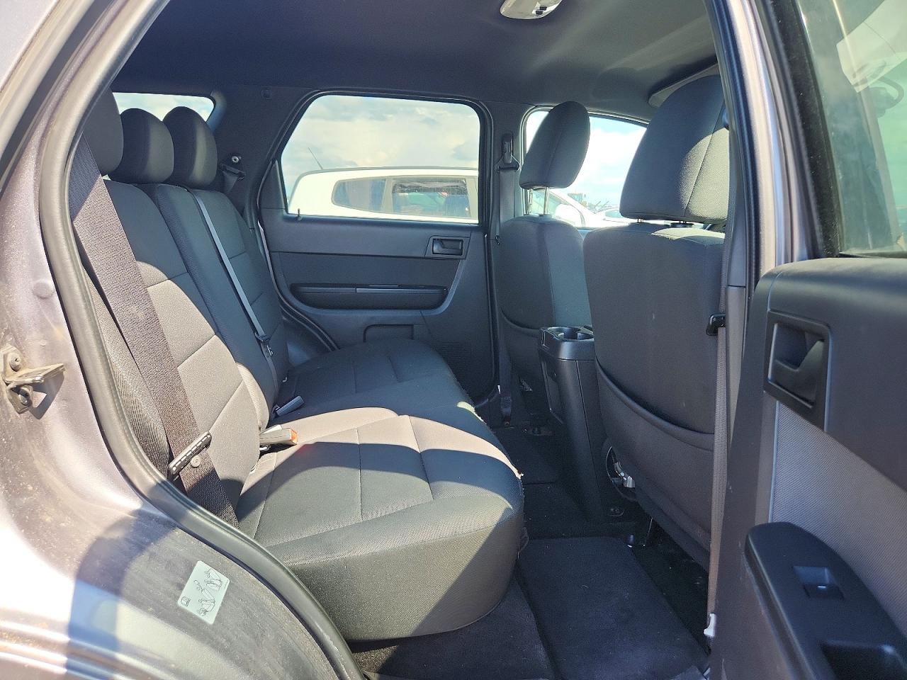 2010 Ford Escape Xlt Gray vin: 1FMCU0DG1AKC69733