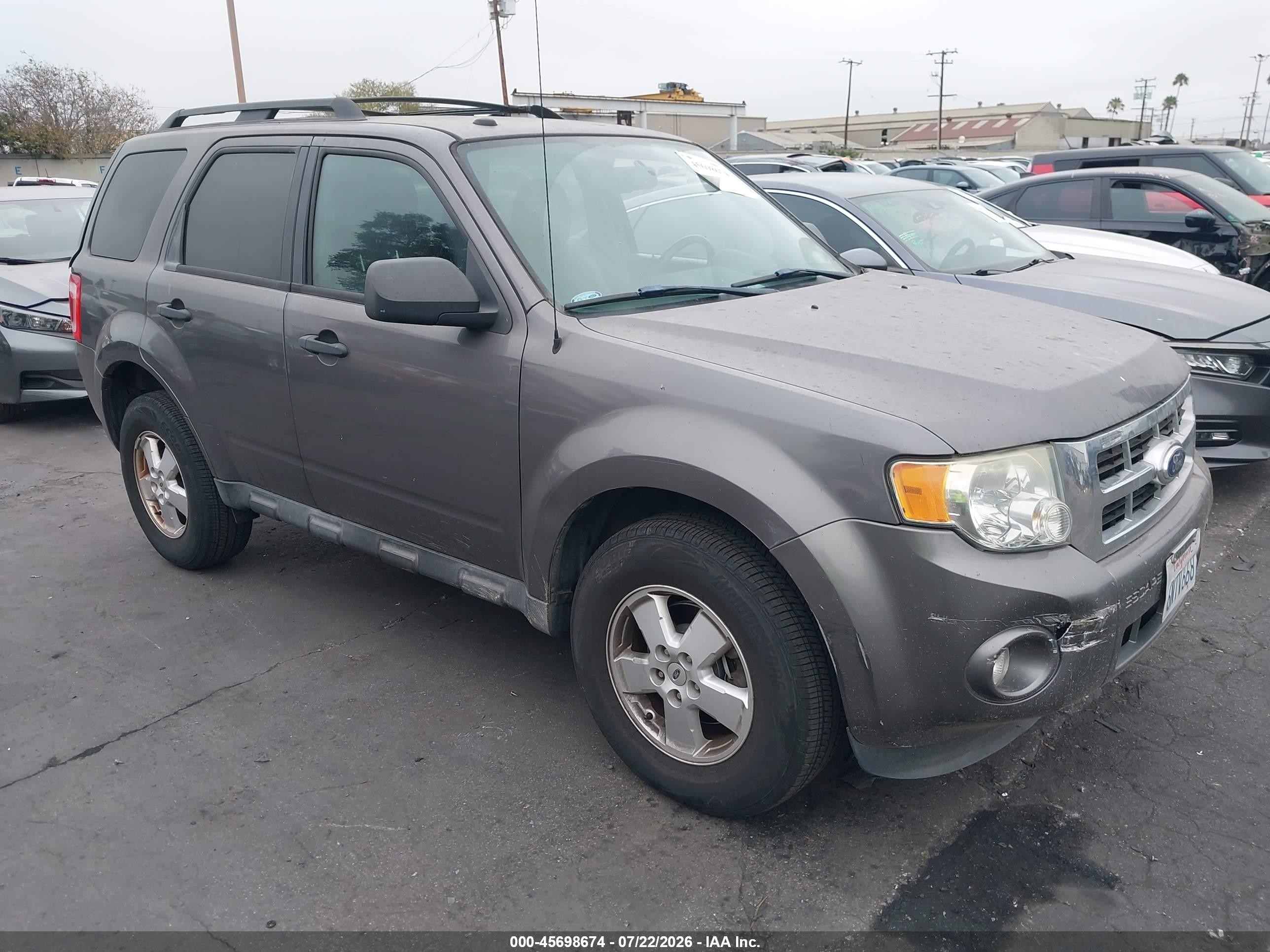 2011 Ford Escape Xlt Gray vin: 1FMCU0DG1BKA87466