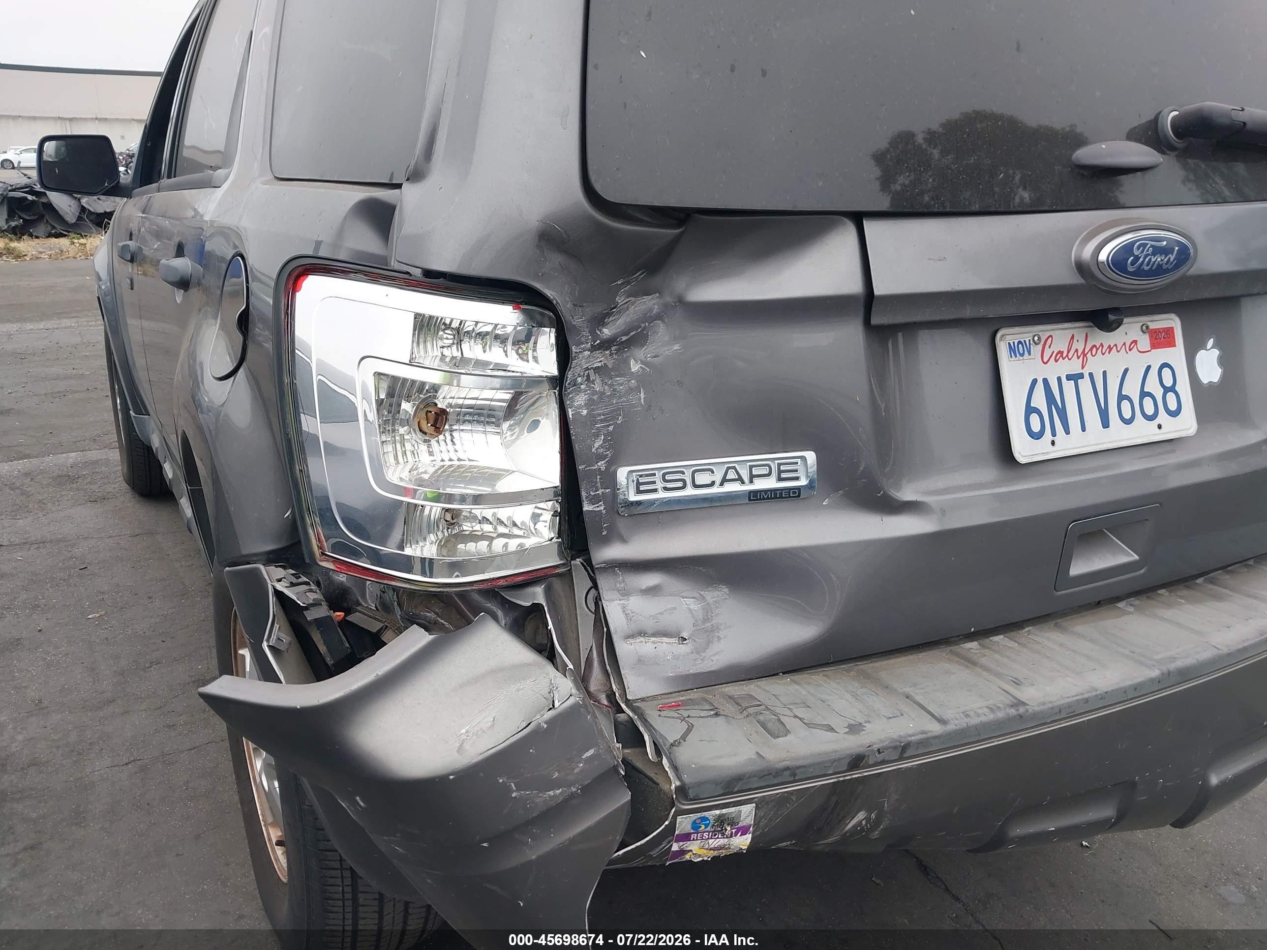 2011 Ford Escape Xlt Gray vin: 1FMCU0DG1BKA87466