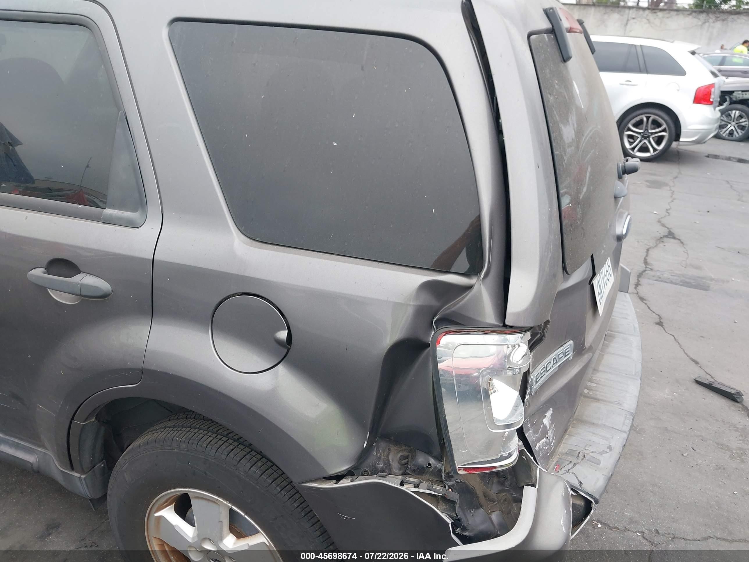 2011 Ford Escape Xlt Gray vin: 1FMCU0DG1BKA87466