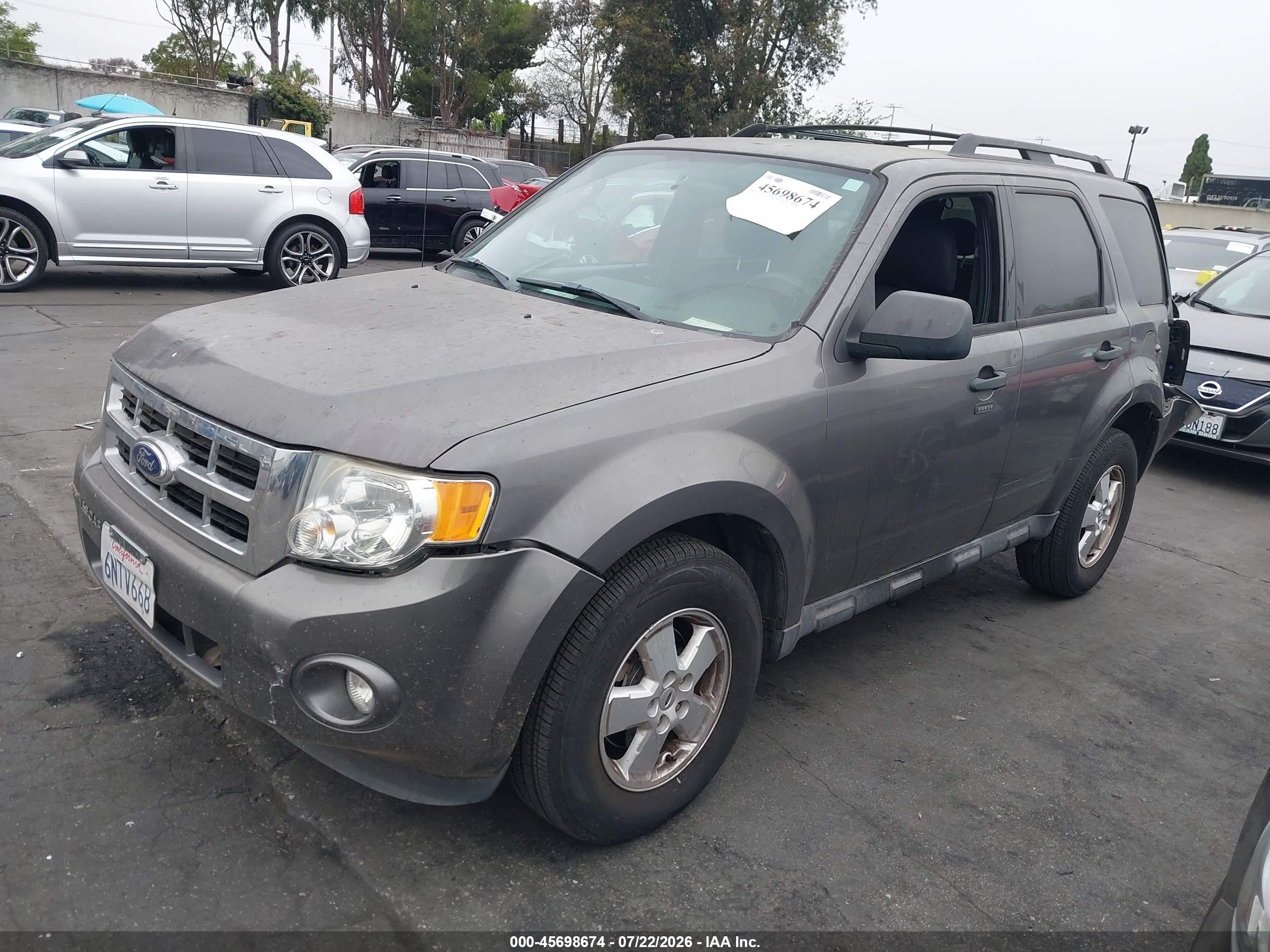 2011 Ford Escape Xlt Gray vin: 1FMCU0DG1BKA87466