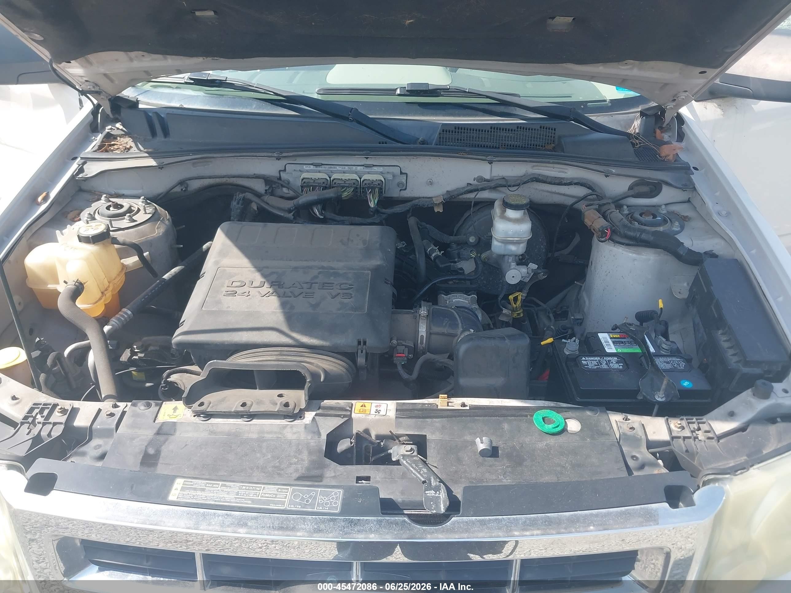 2010 Ford Escape Xlt White vin: 1FMCU0DG2AKA52224