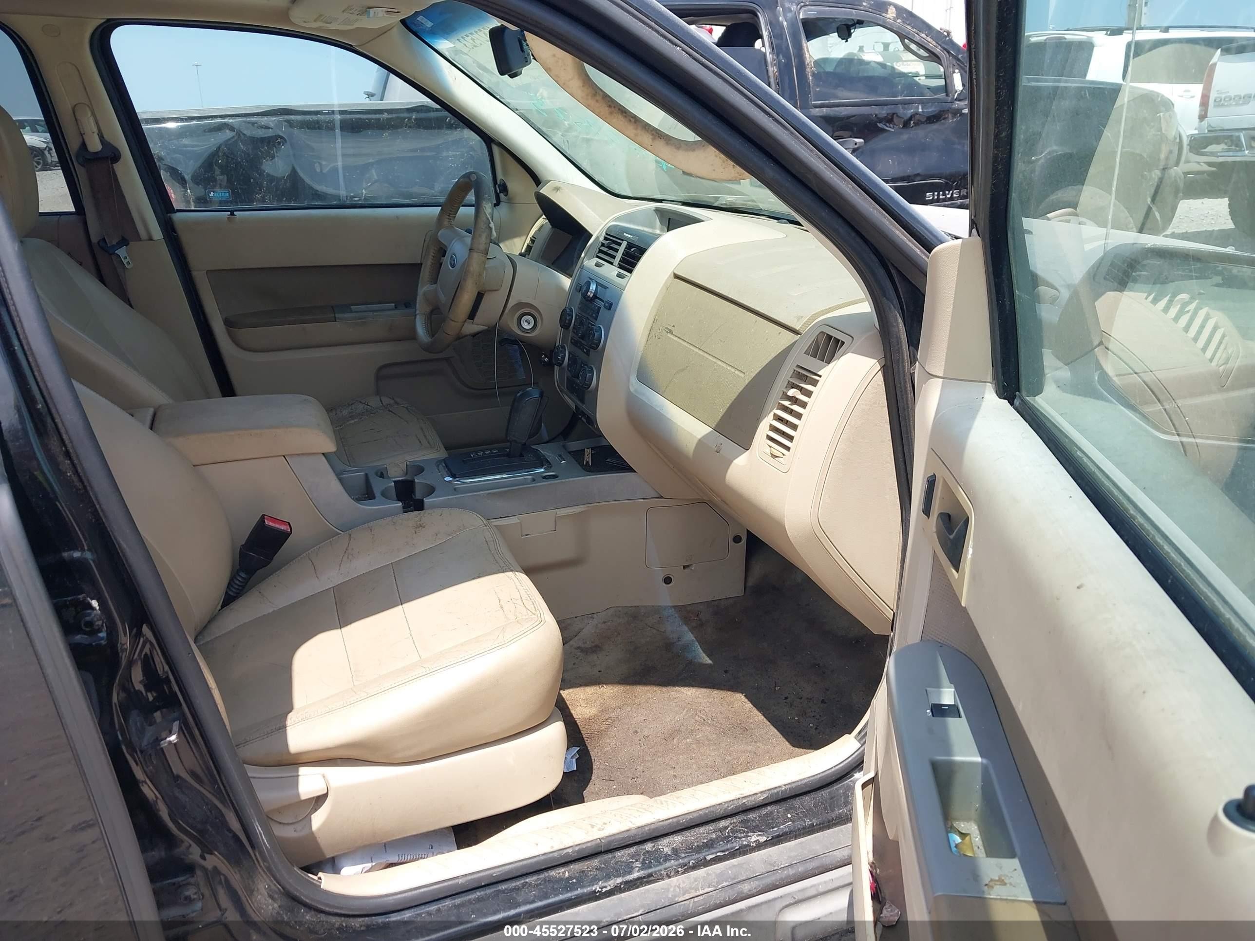 2010 Ford Escape Xlt Black vin: 1FMCU0DG2AKA71873
