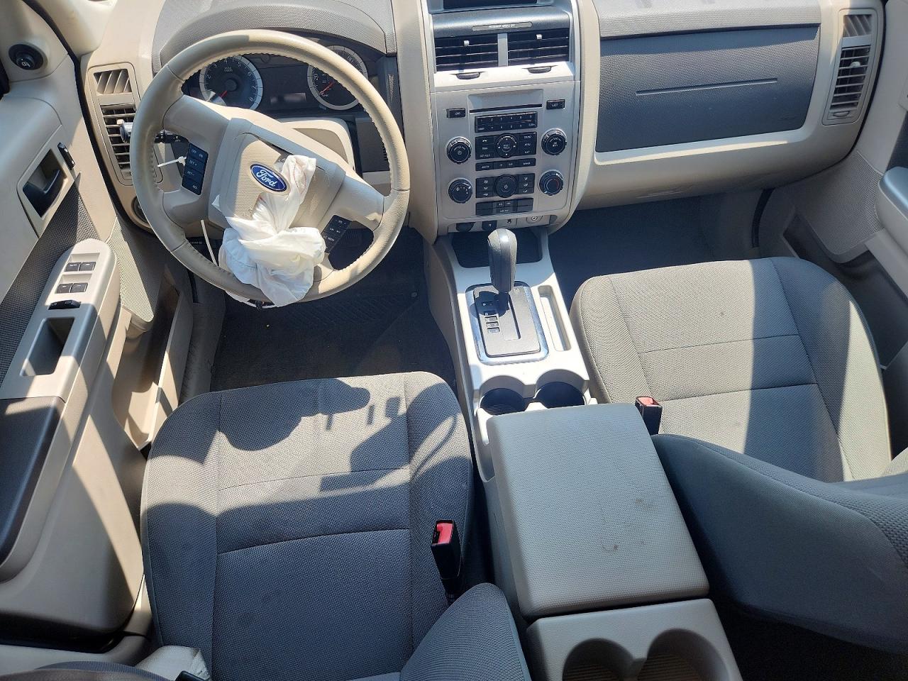 2010 Ford Escape Xlt Серый vin: 1FMCU0DG2AKB08338