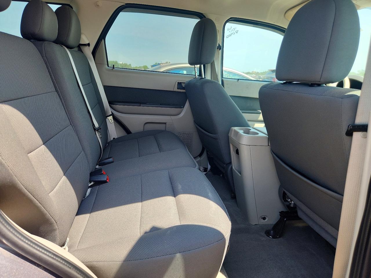 2010 Ford Escape Xlt Серый vin: 1FMCU0DG2AKB08338