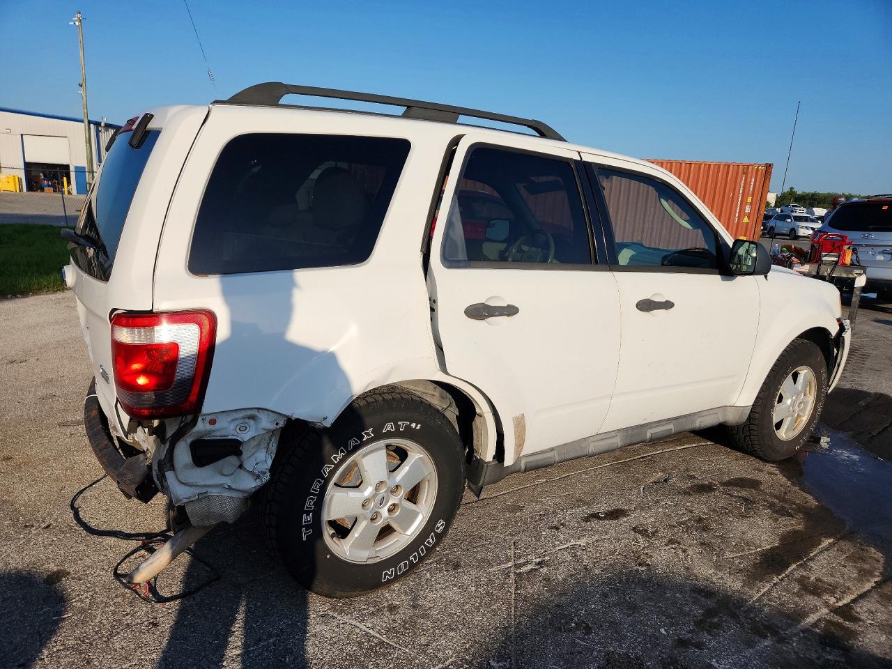 2010 Ford Escape Xlt Белый vin: 1FMCU0DG2AKB60892