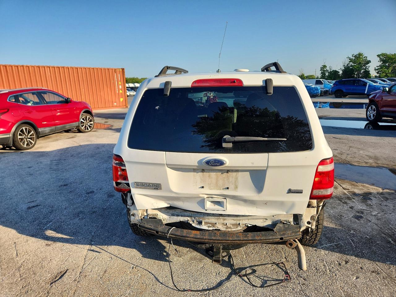 2010 Ford Escape Xlt Белый vin: 1FMCU0DG2AKB60892