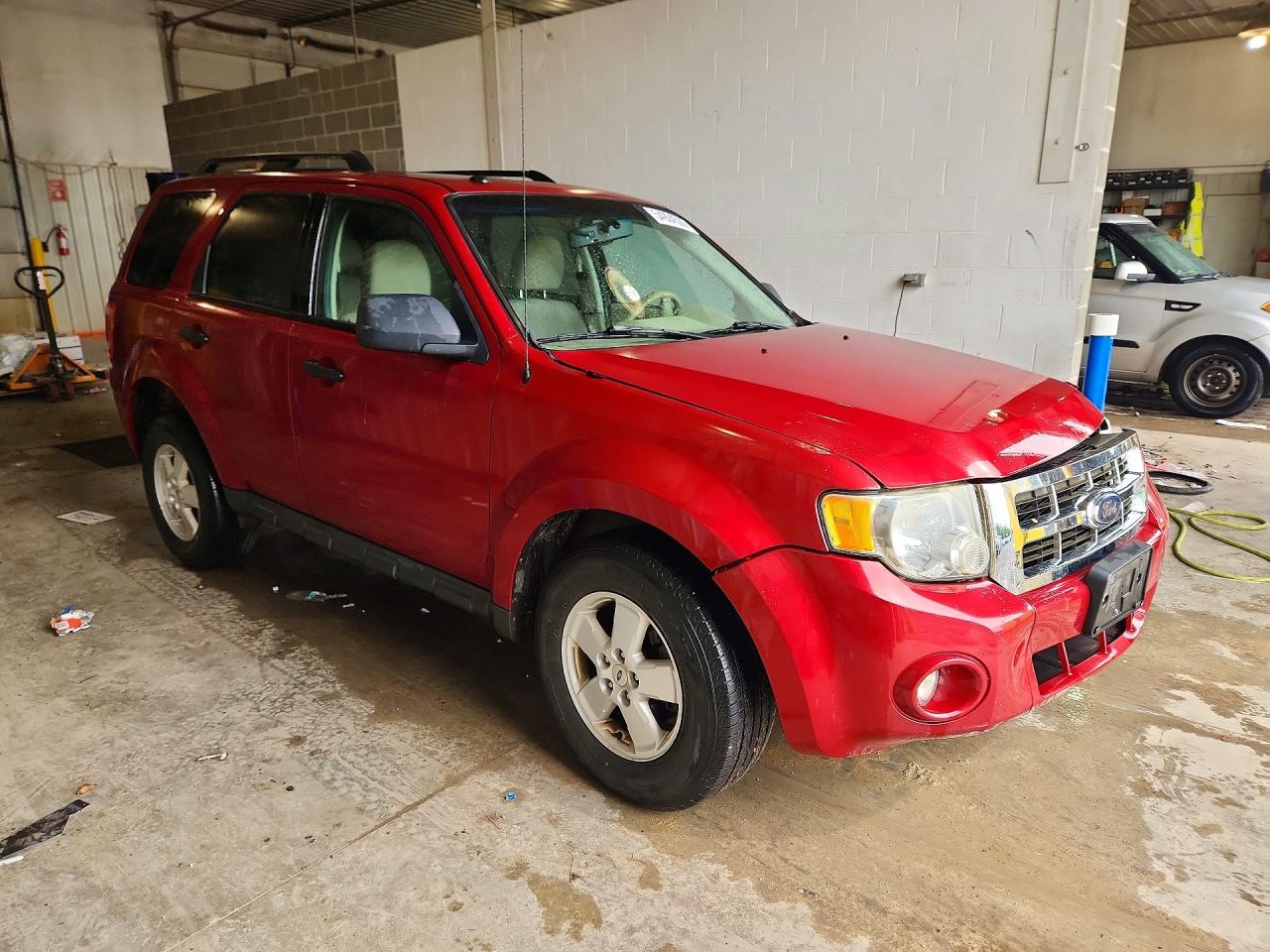 2010 Ford Escape Xlt Red vin: 1FMCU0DG2AKB94248