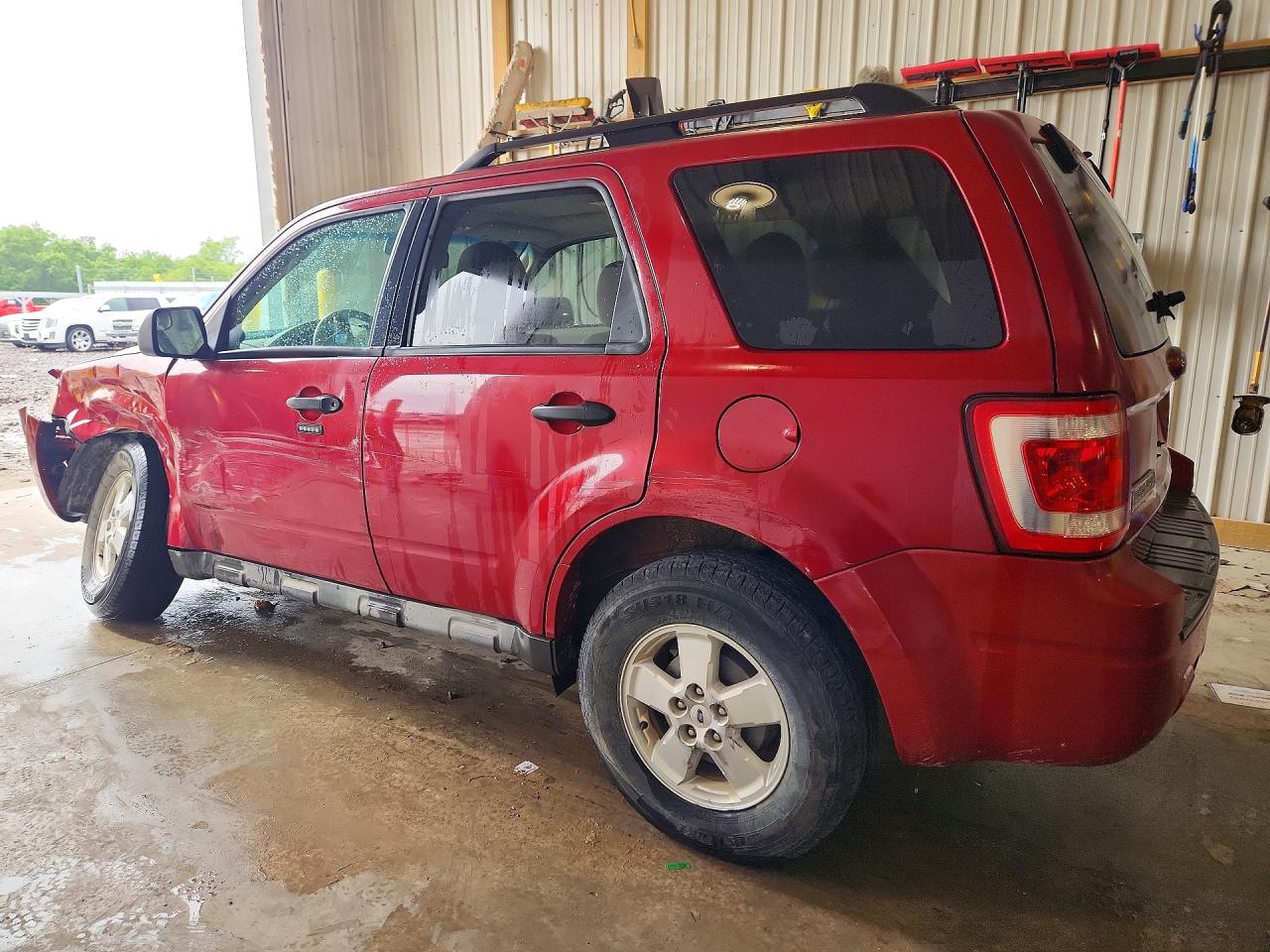 2010 Ford Escape Xlt Red vin: 1FMCU0DG2AKB94248