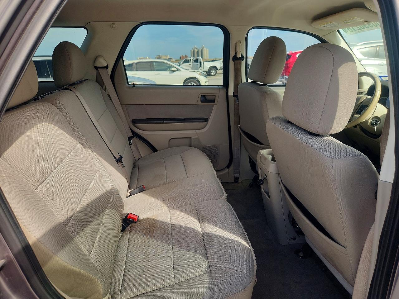 2010 Ford Escape Xlt Gray vin: 1FMCU0DG2AKC42685