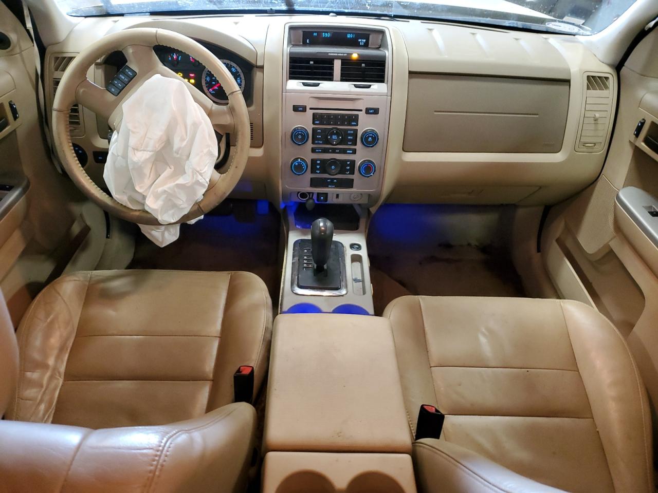 2010 Ford Escape Xlt Белый vin: 1FMCU0DG2AKC65996