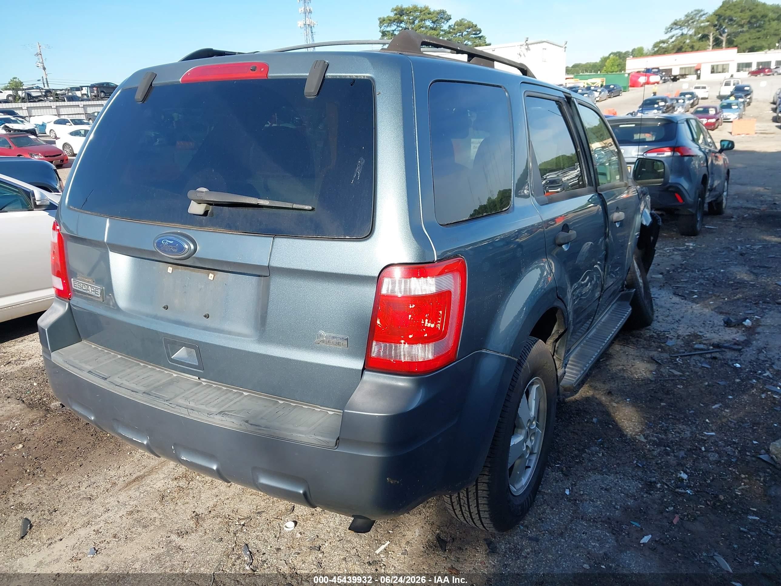2010 Ford Escape Xlt Blue vin: 1FMCU0DG2AKC76805