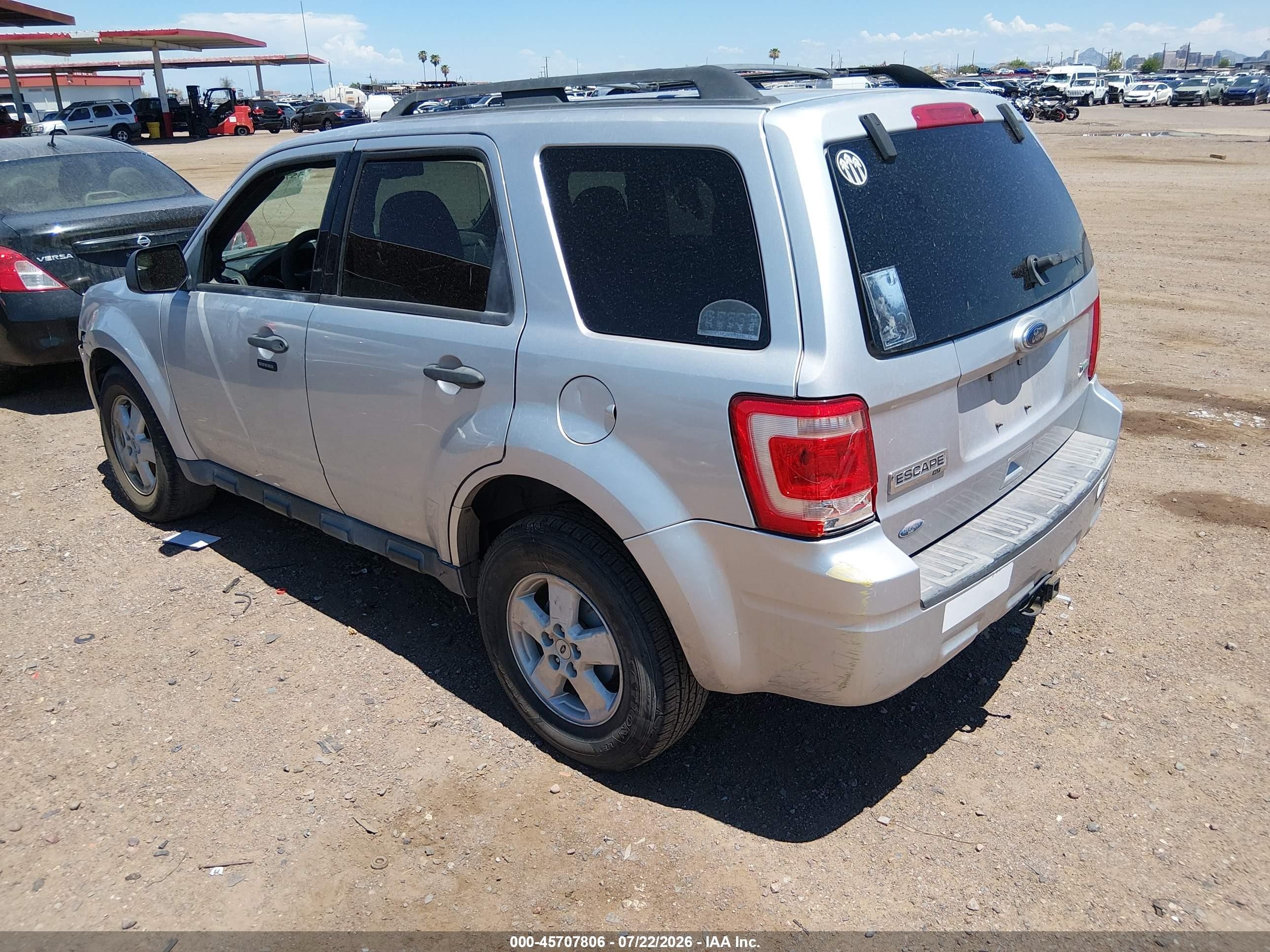 2011 Ford Escape Xlt Silver vin: 1FMCU0DG2BKA14803