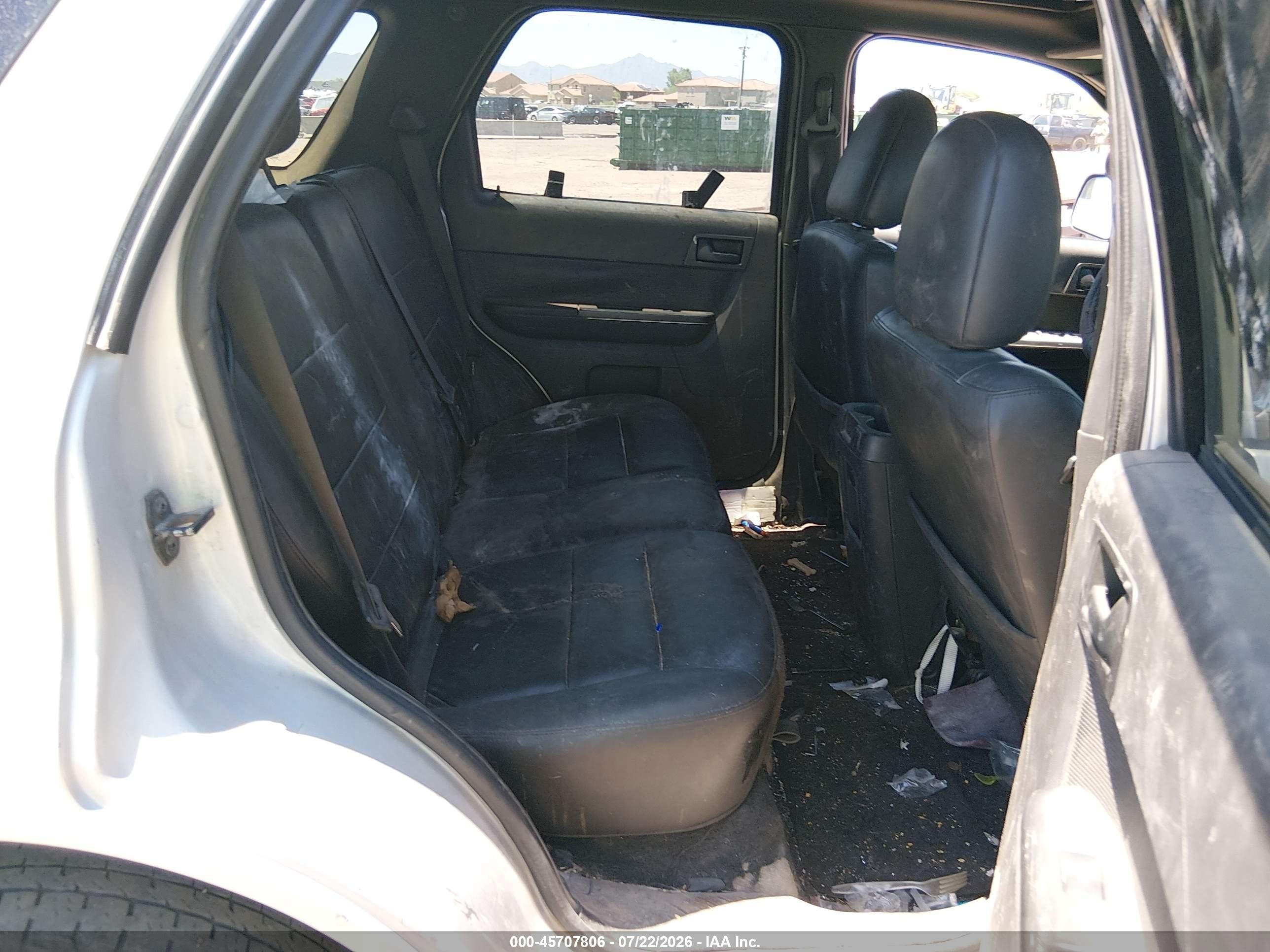2011 Ford Escape Xlt Silver vin: 1FMCU0DG2BKA14803