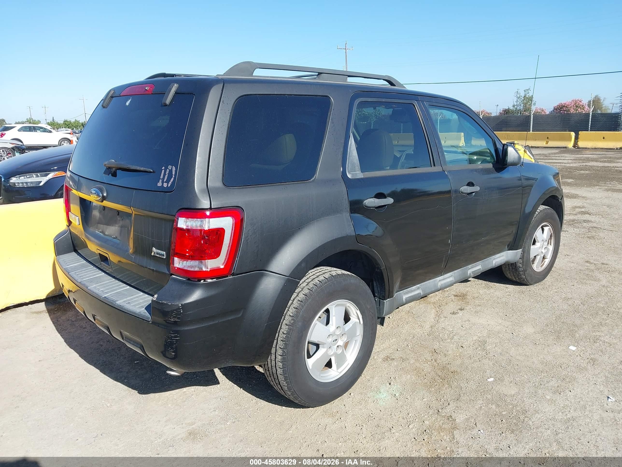 2011 Ford Escape Xlt Черный vin: 1FMCU0DG2BKA69736