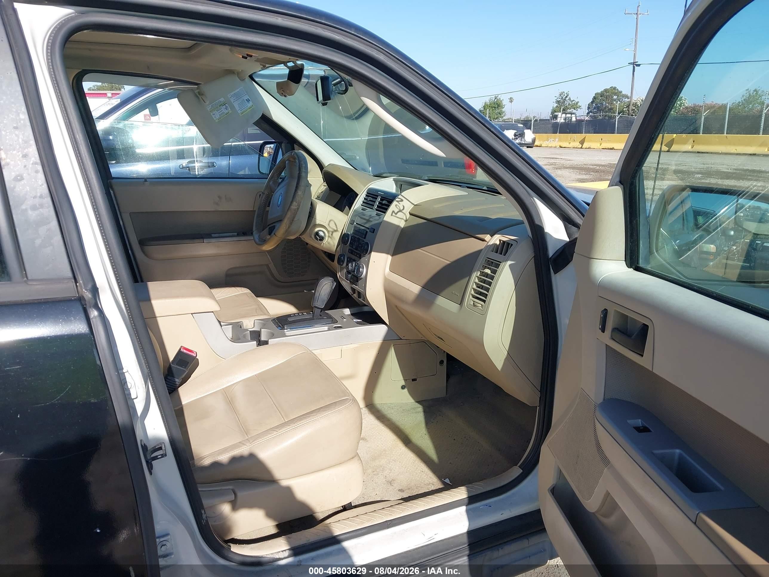 2011 Ford Escape Xlt Черный vin: 1FMCU0DG2BKA69736