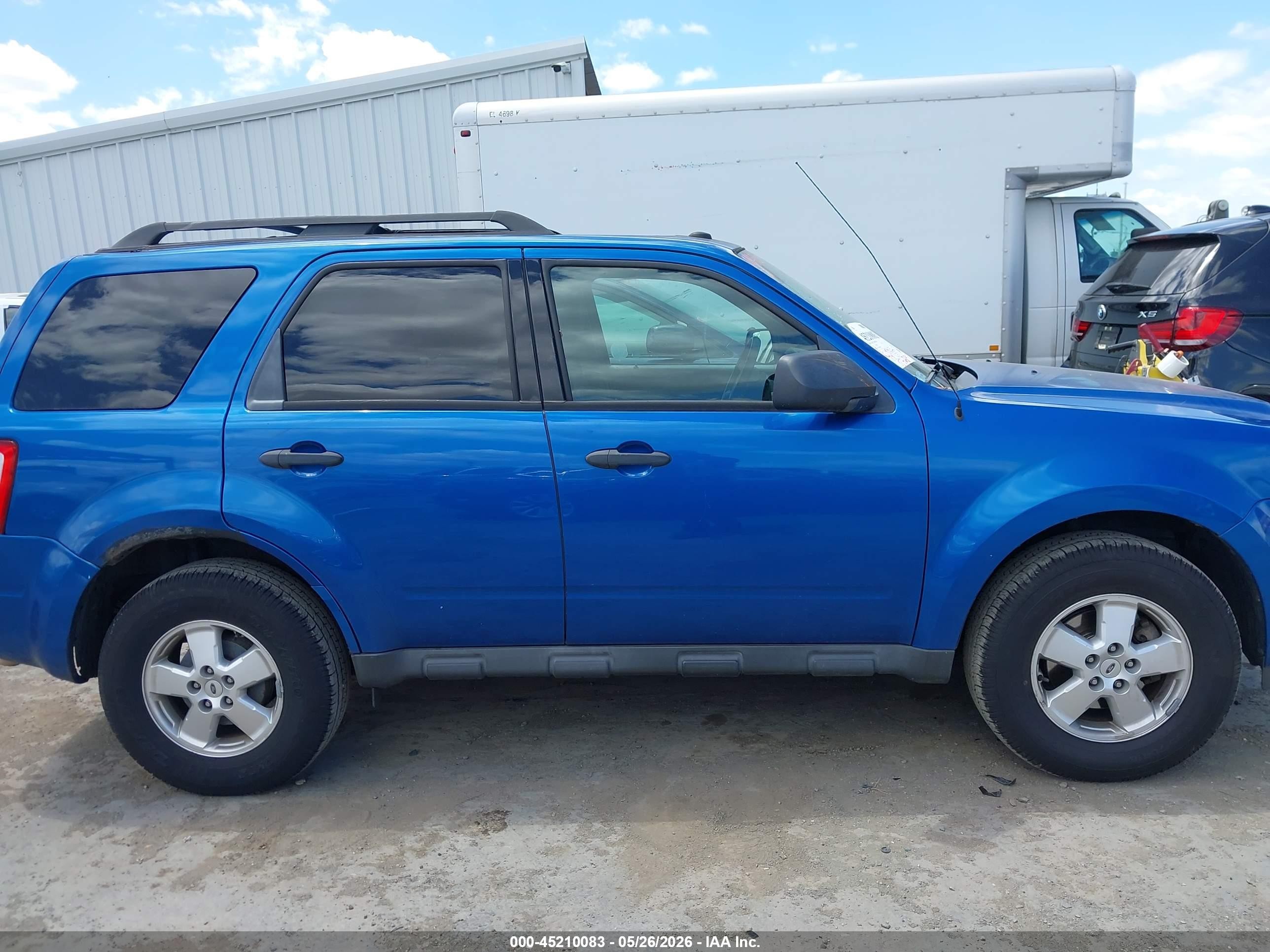 2011 Ford Escape Xlt Blue vin: 1FMCU0DG2BKA91297
