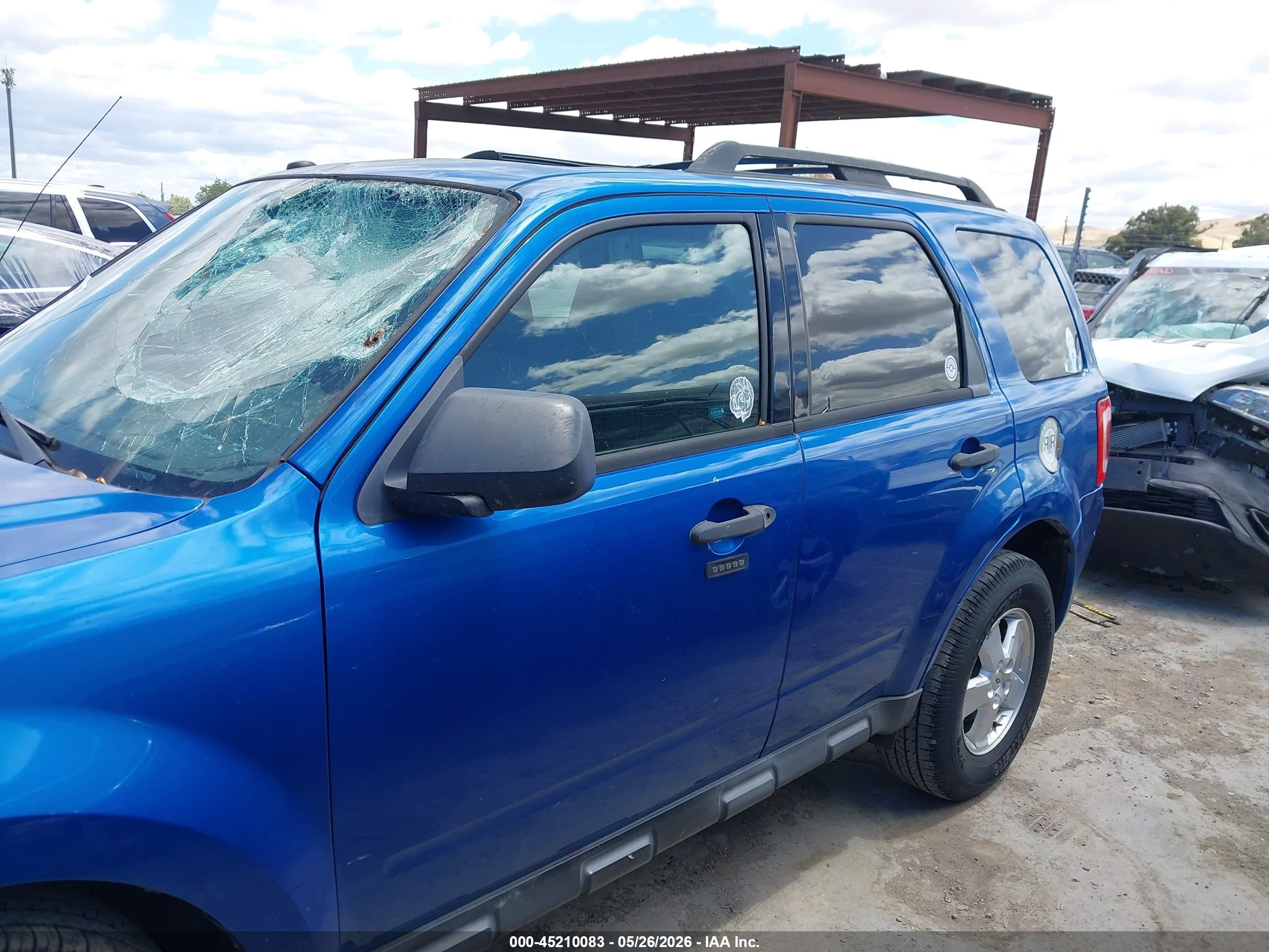 2011 Ford Escape Xlt Blue vin: 1FMCU0DG2BKA91297