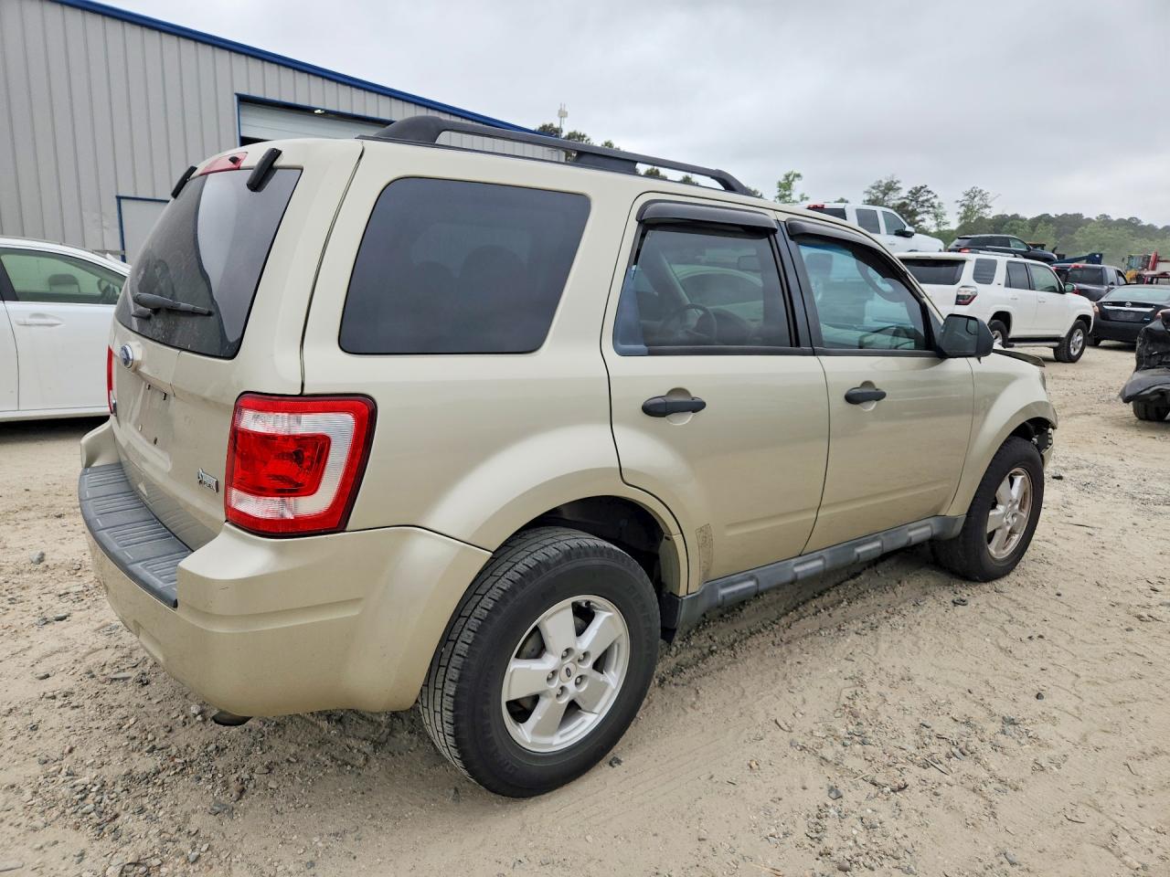 2011 Ford Escape Xlt Желто-коричневый vin: 1FMCU0DG2BKC16492