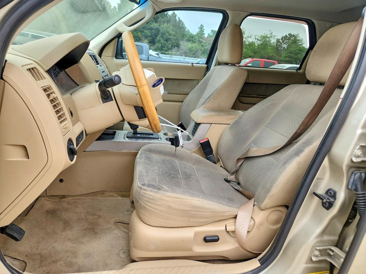 2011 Ford Escape Xlt Желто-коричневый vin: 1FMCU0DG2BKC16492