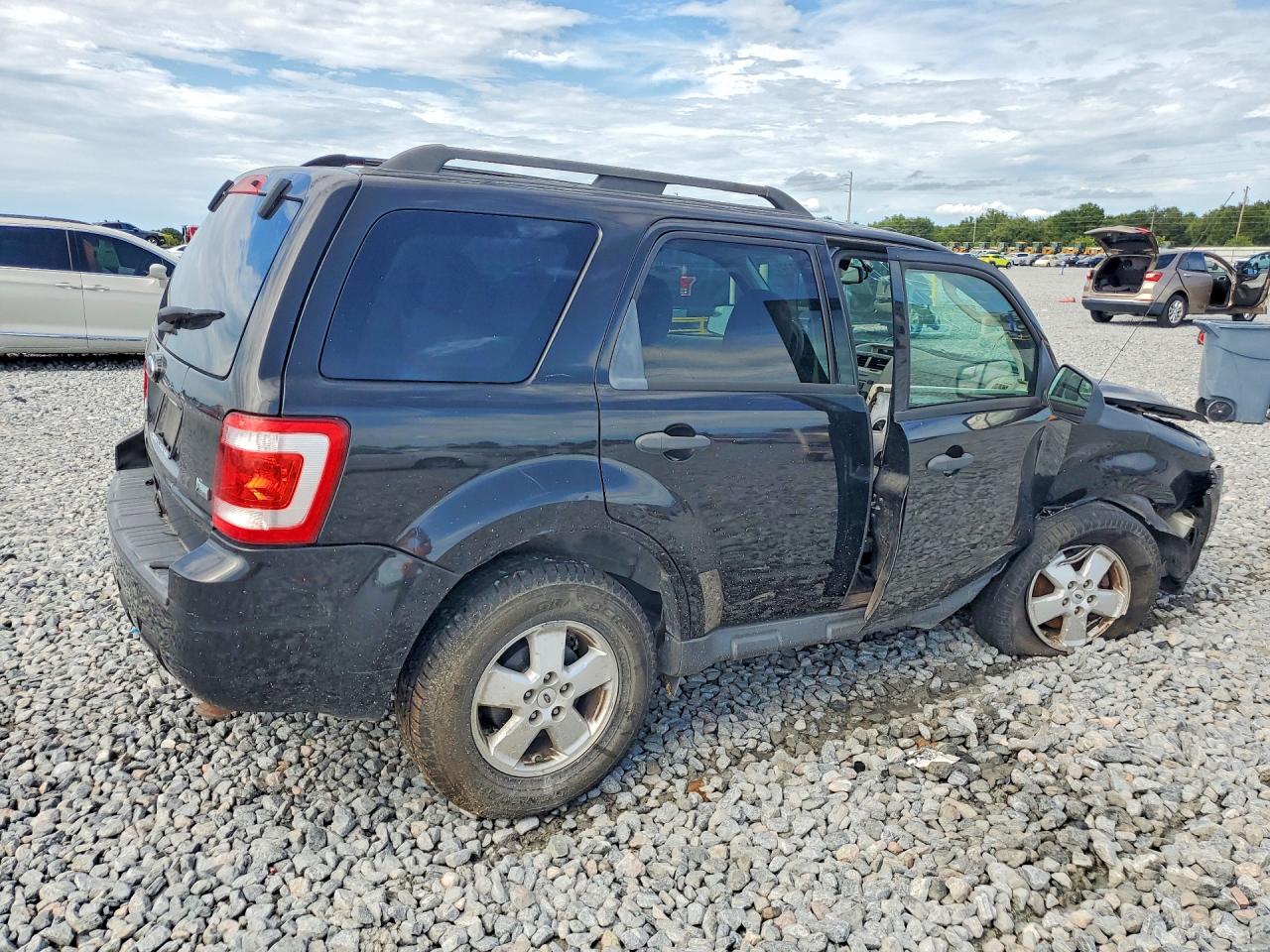2011 Ford Escape Xlt Black vin: 1FMCU0DG2BKC17271