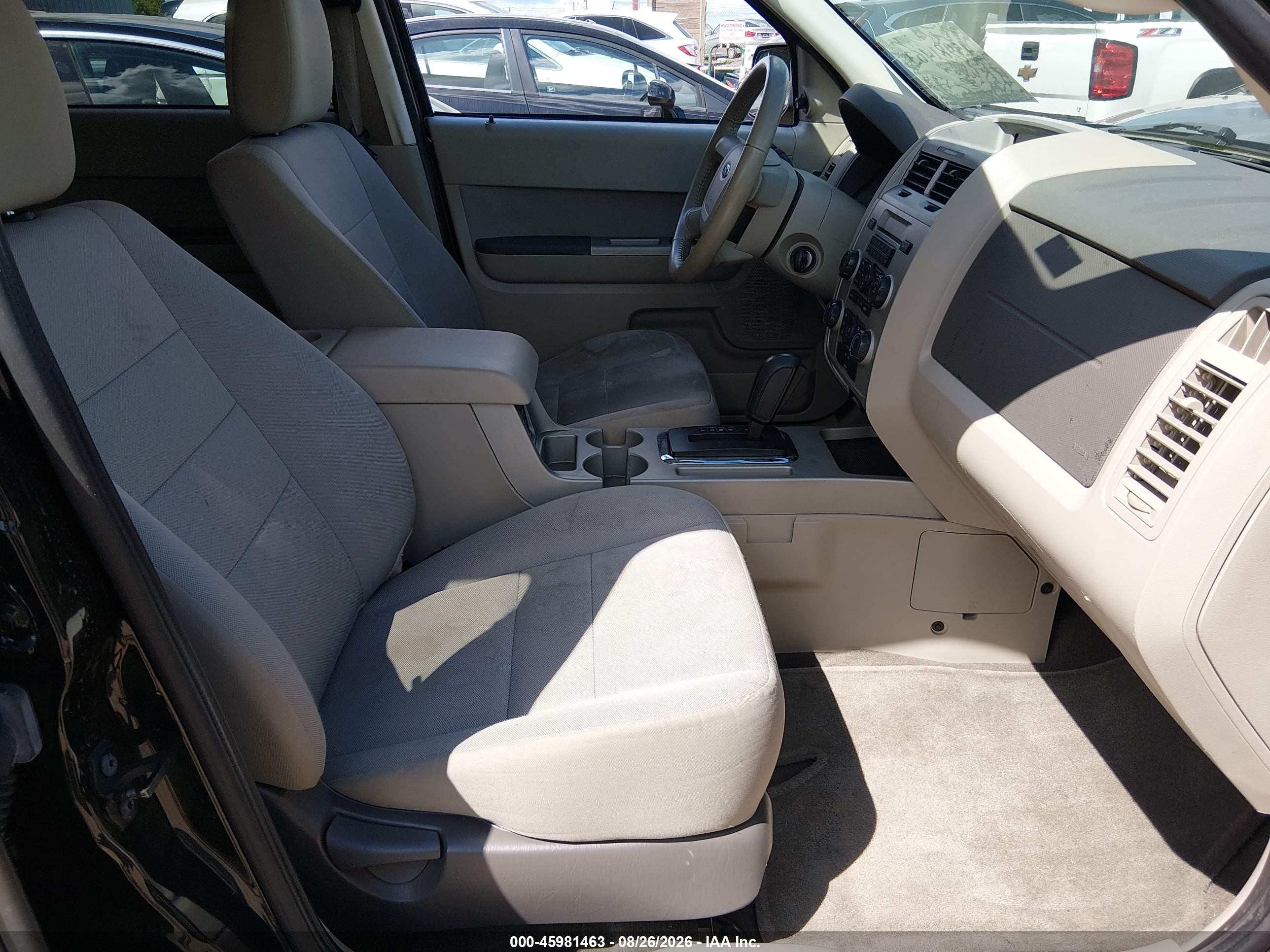 2011 Ford Escape Xlt Black vin: 1FMCU0DG2BKC42185