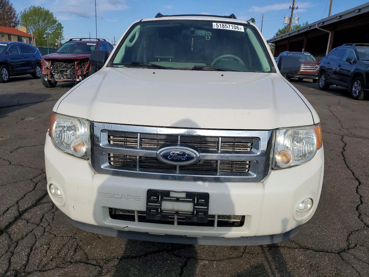 2011 Ford Escape Xlt White vin: 1FMCU0DG2BKC59567