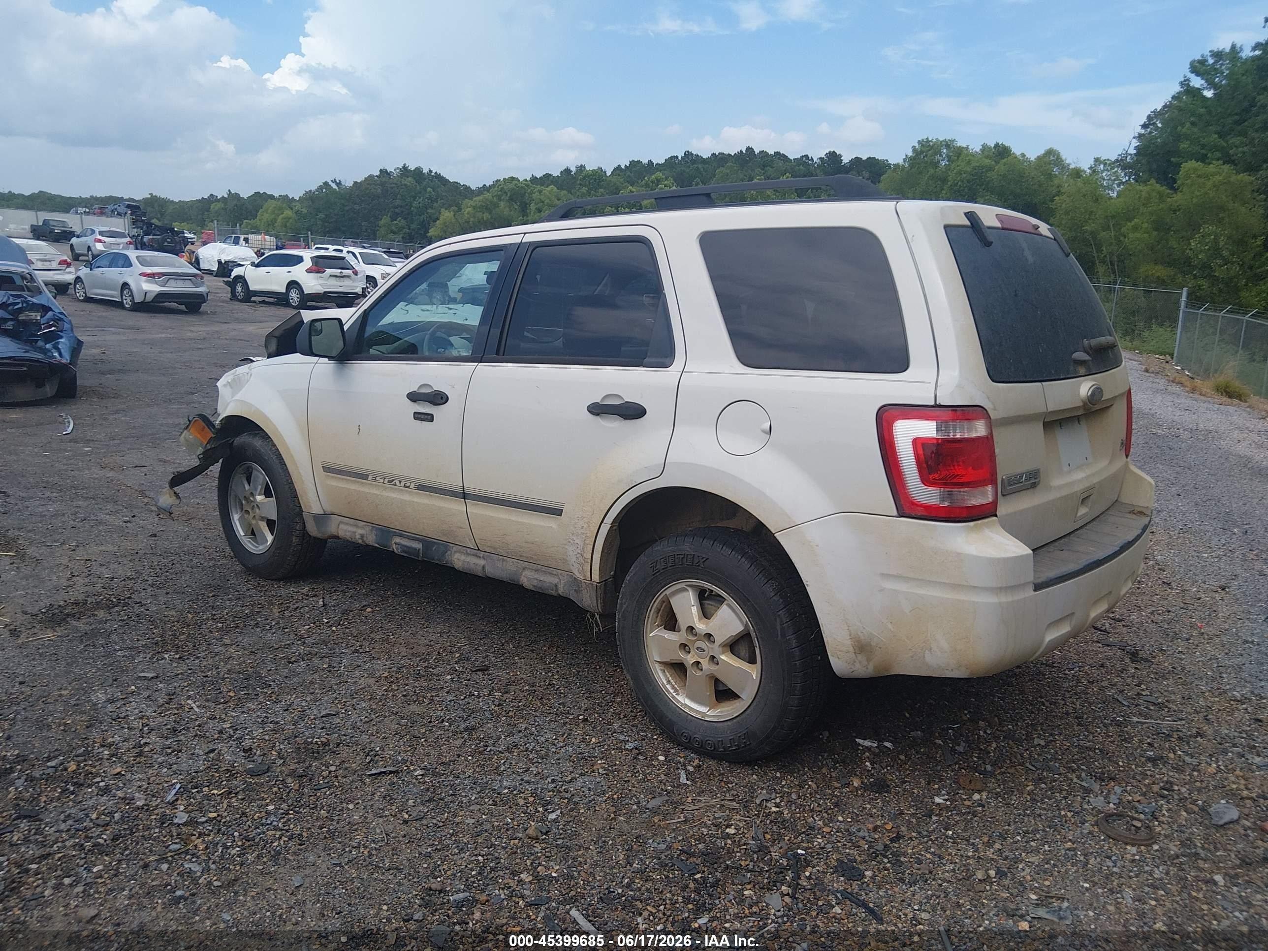 2011 Ford Escape Xlt White vin: 1FMCU0DG2BKC70343