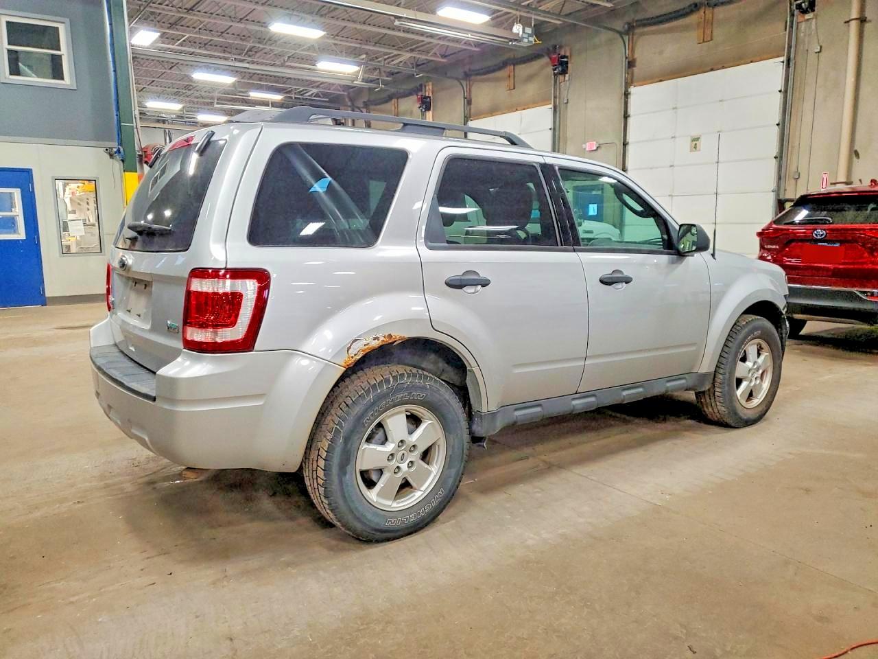2012 Ford Escape Xlt Silver vin: 1FMCU0DG2CKA35801