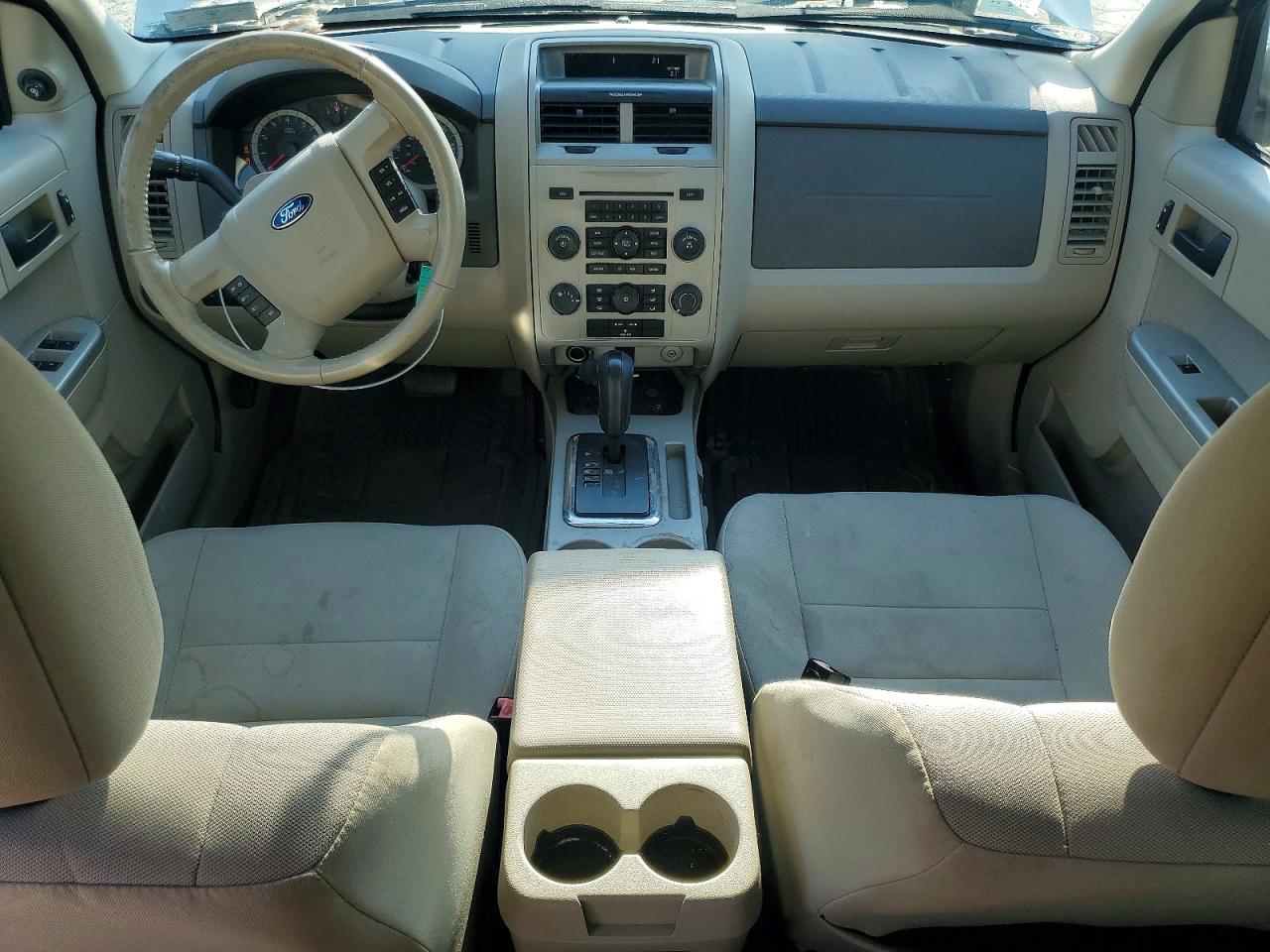 2012 Ford Escape Xlt White vin: 1FMCU0DG2CKB29175