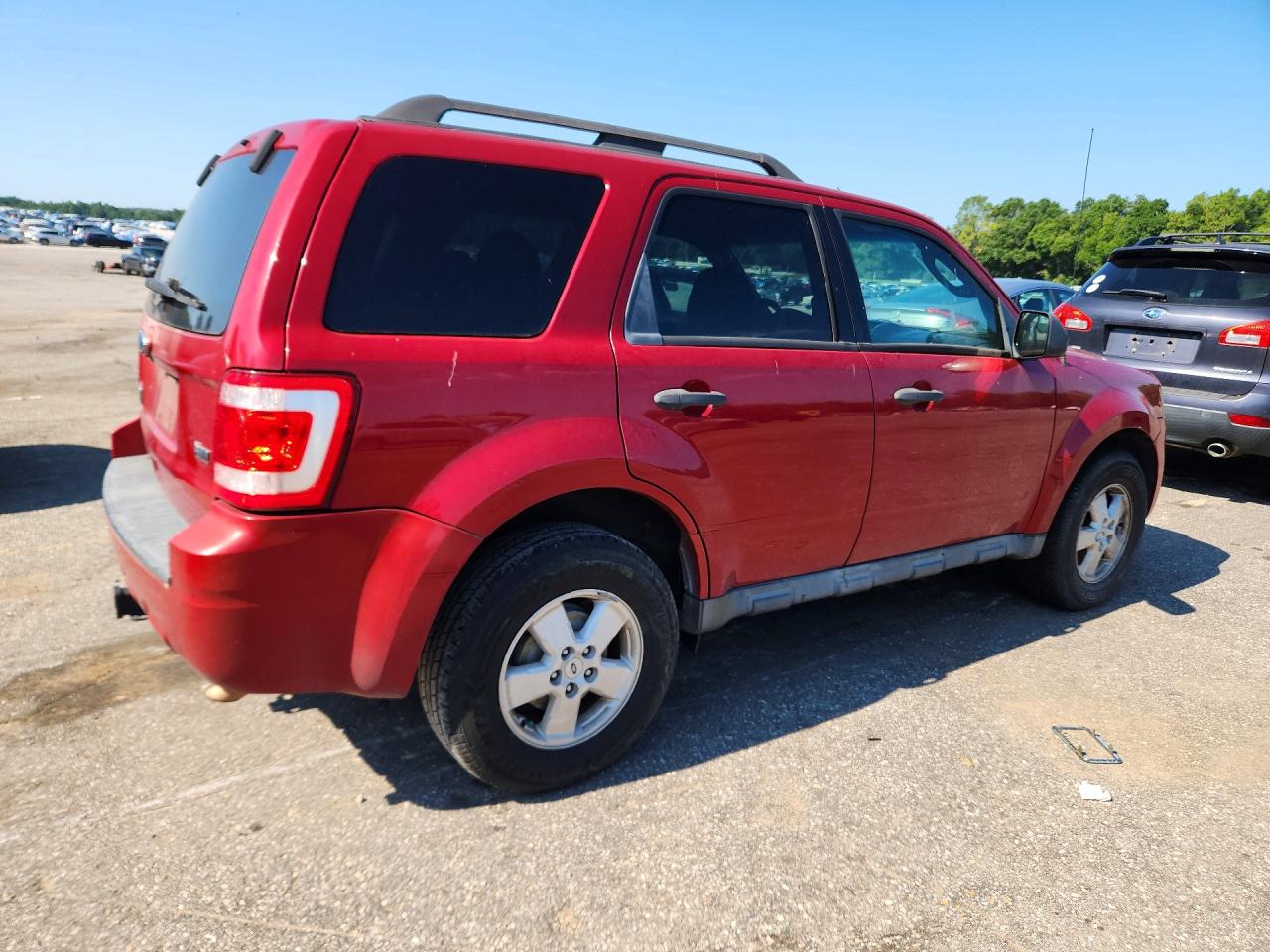 2010 Ford Escape Xlt Red vin: 1FMCU0DG3AKA36159