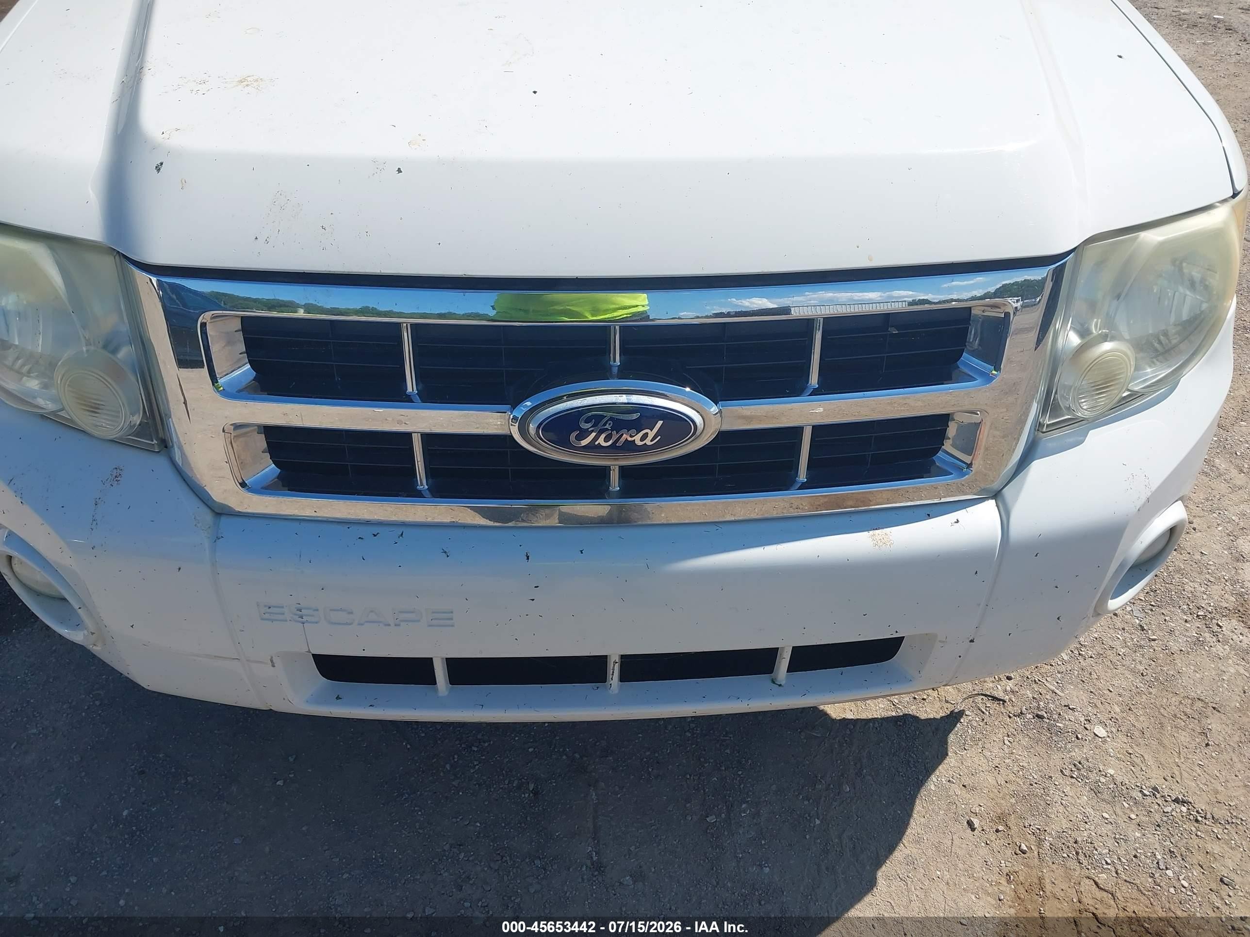 2010 Ford Escape Xlt White vin: 1FMCU0DG3AKB07618