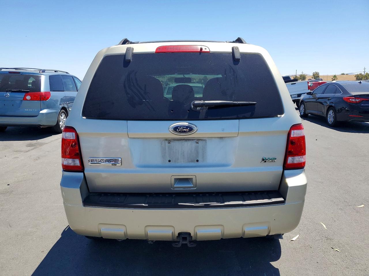 2011 Ford Escape Xlt Gold vin: 1FMCU0DG3BKA62228