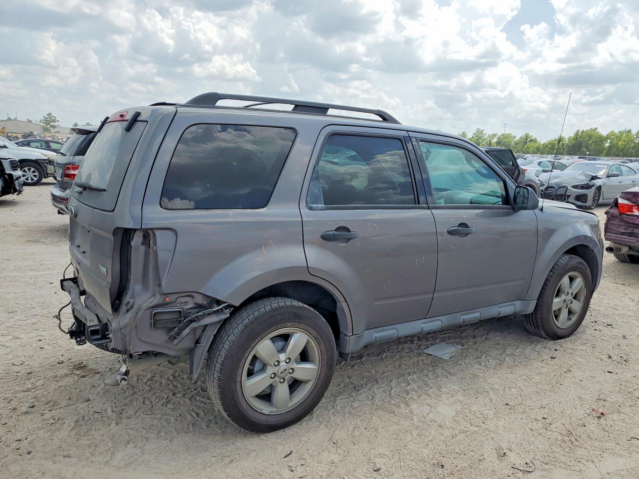 2011 Ford Escape Xlt Silver vin: 1FMCU0DG3BKB73040