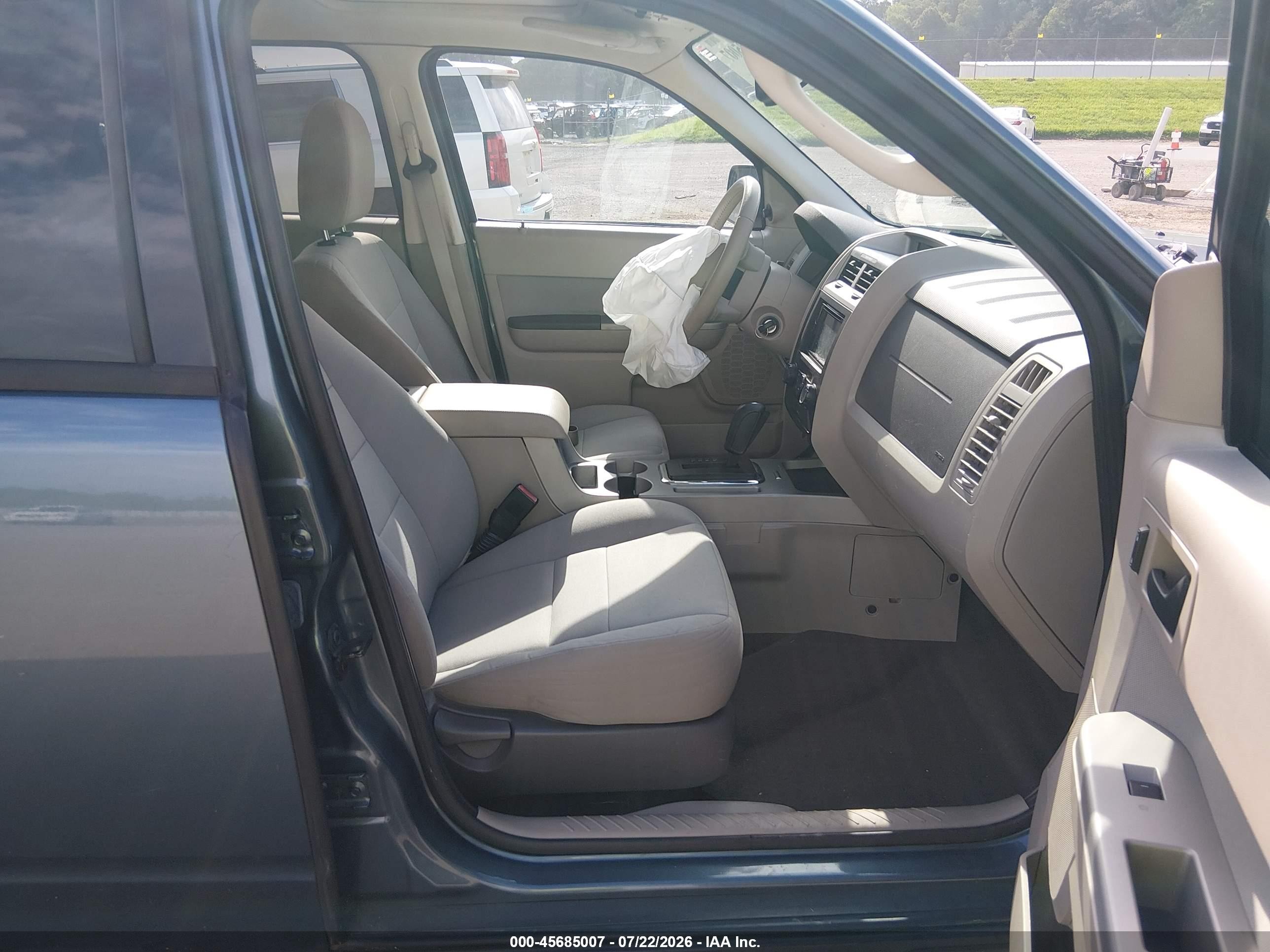 2011 Ford Escape Xlt Blue vin: 1FMCU0DG3BKB82319
