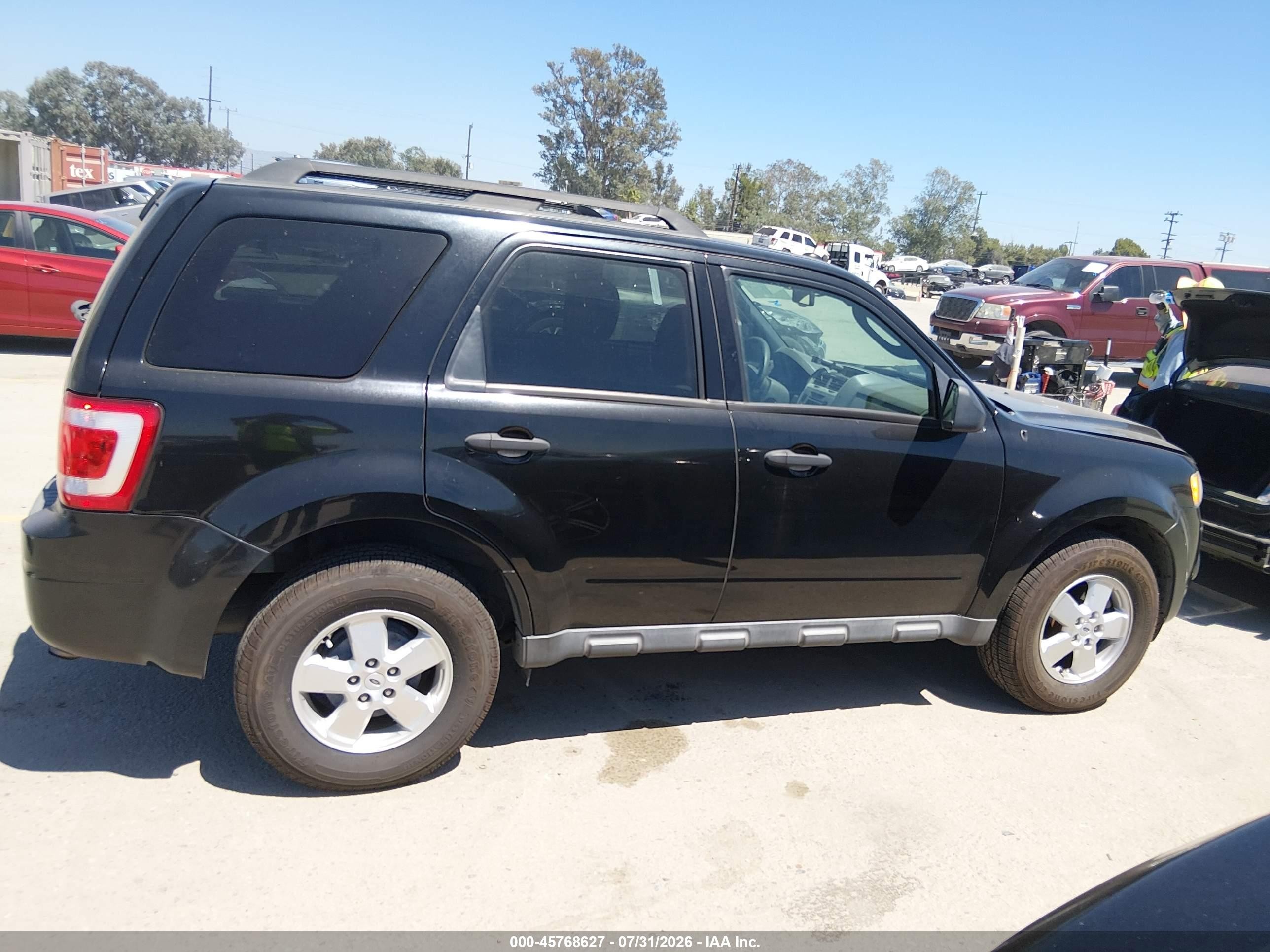2010 Ford Escape Xlt Black vin: 1FMCU0DG4AKB20233