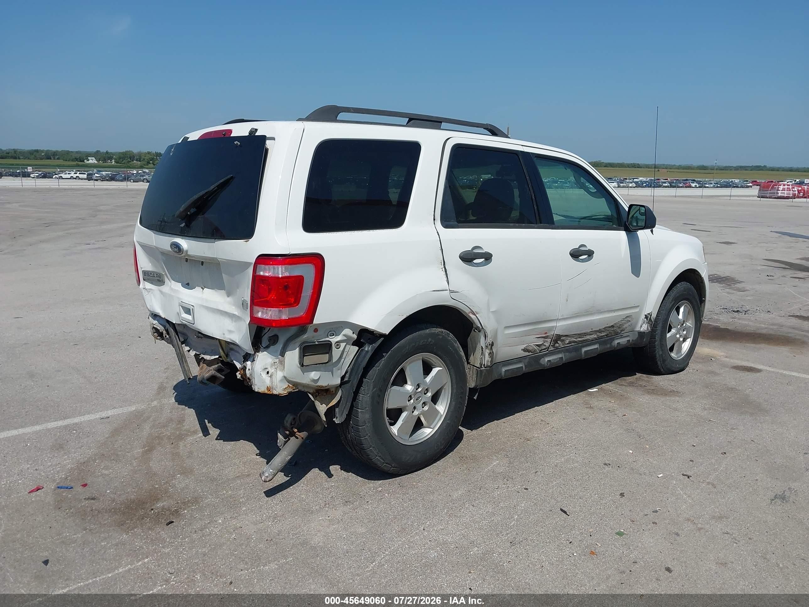 2010 Ford Escape Xlt White vin: 1FMCU0DG4AKB66077