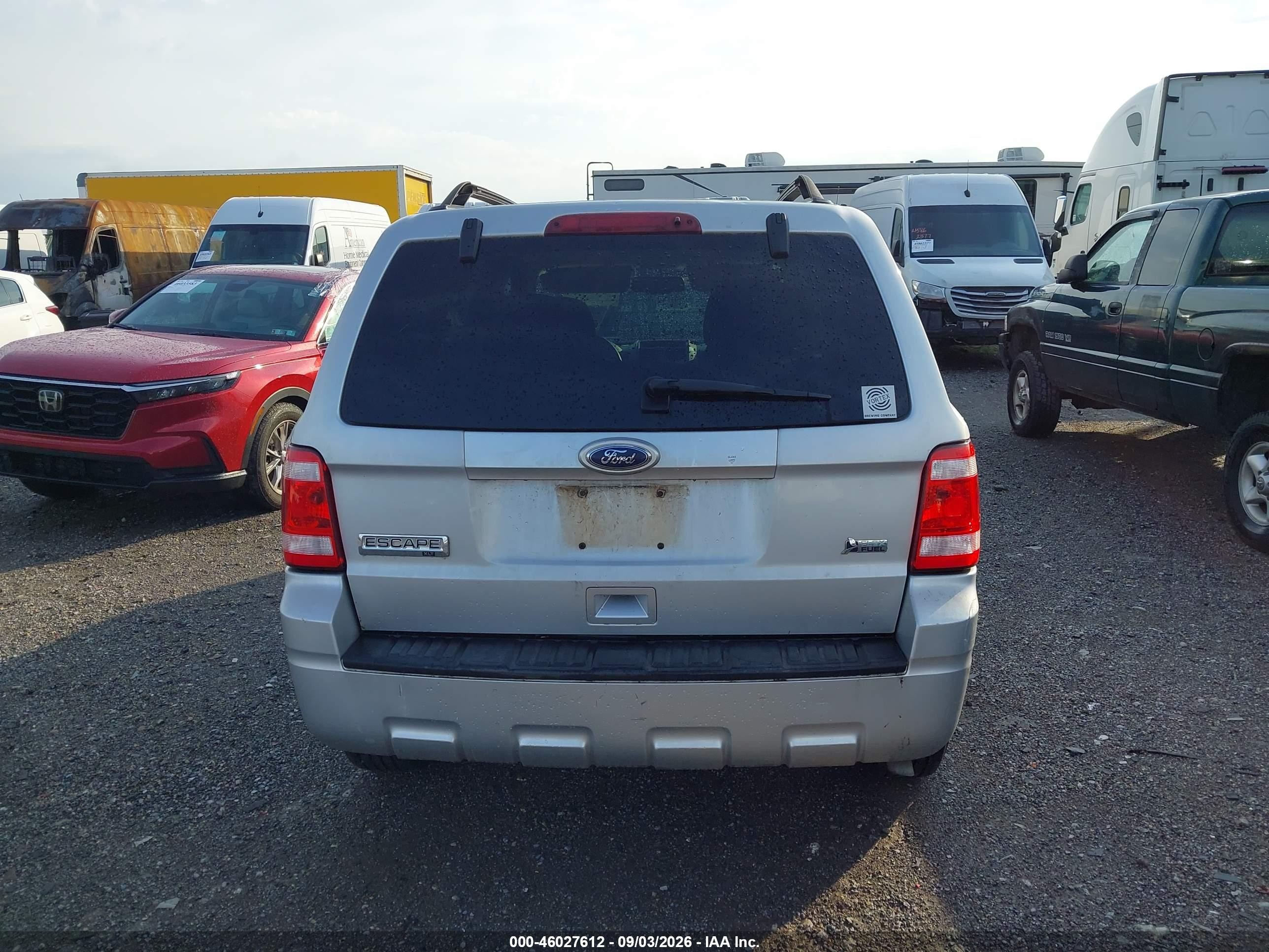 2010 Ford Escape Xlt Silver vin: 1FMCU0DG4AKB78178