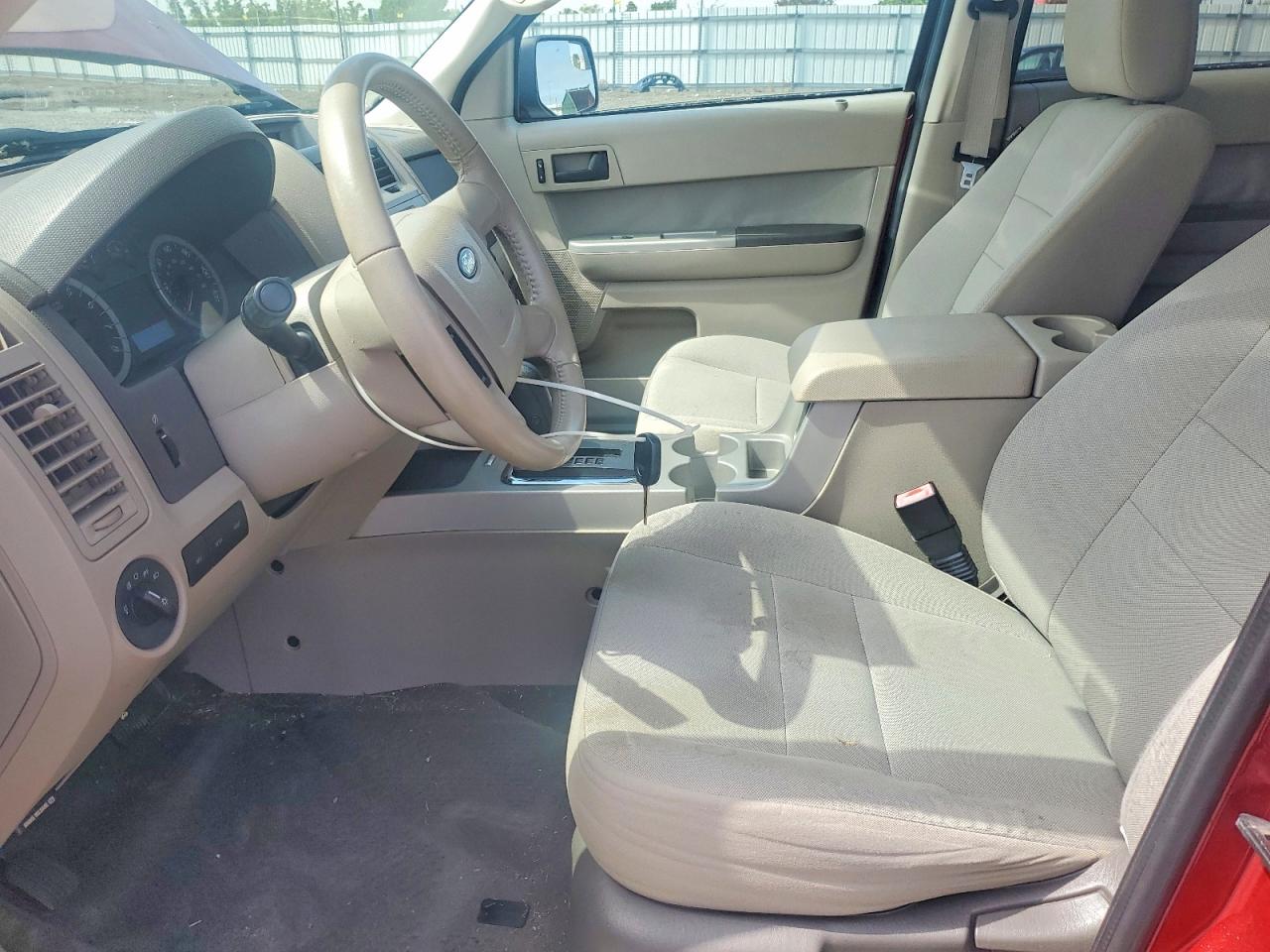 2010 Ford Escape Xlt Red vin: 1FMCU0DG4AKB81467