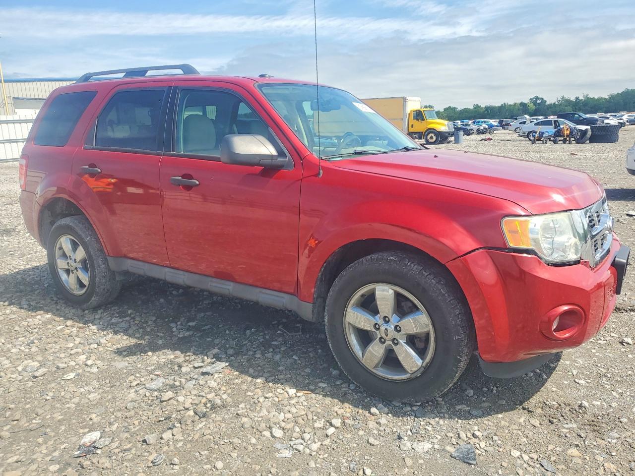 2010 Ford Escape Xlt Red vin: 1FMCU0DG4AKB81467