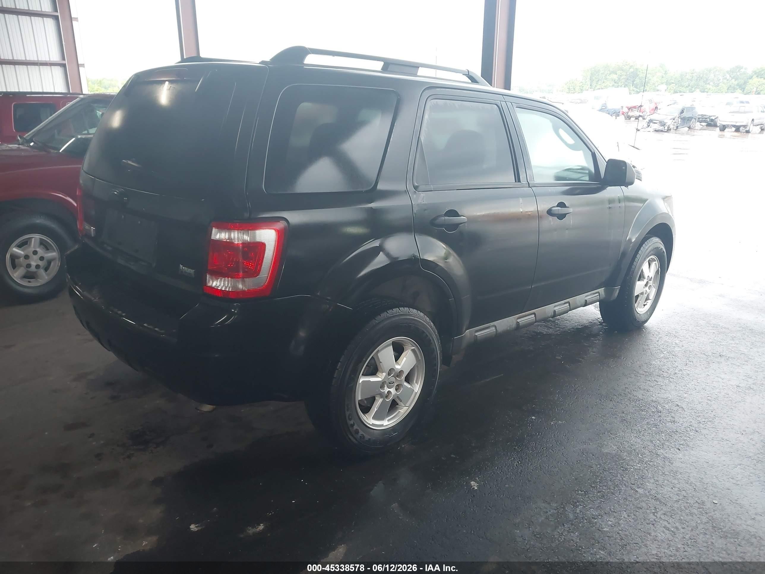 2011 Ford Escape Xlt Черный vin: 1FMCU0DG4BKA32462