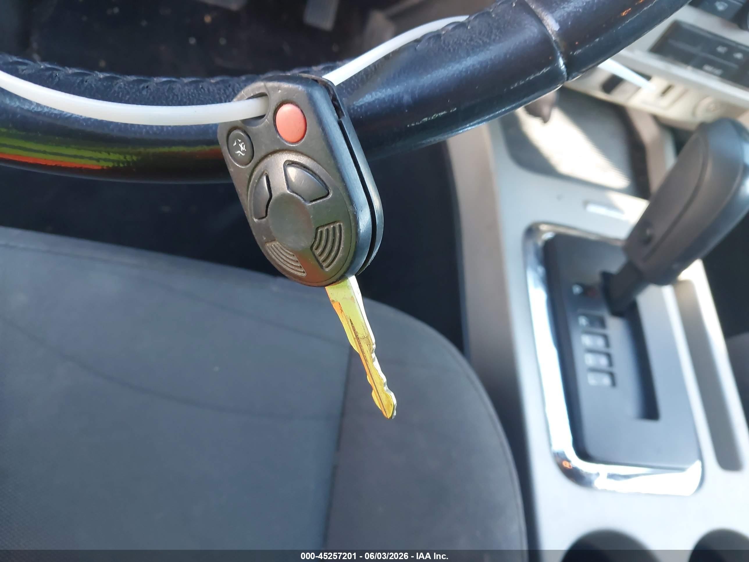 2012 Ford Escape Xlt Light Blue vin: 1FMCU0DG4CKB30862