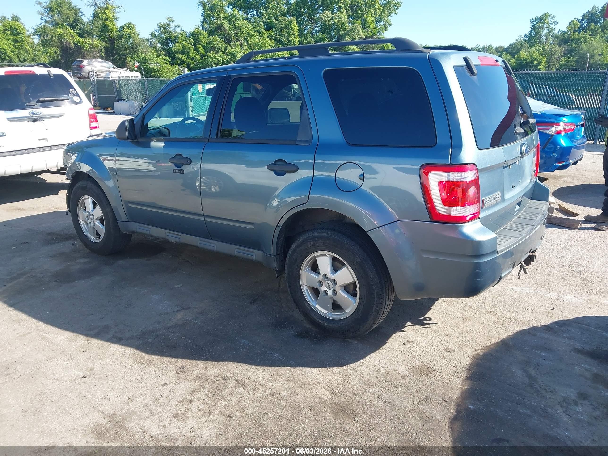 2012 Ford Escape Xlt Light Blue vin: 1FMCU0DG4CKB30862