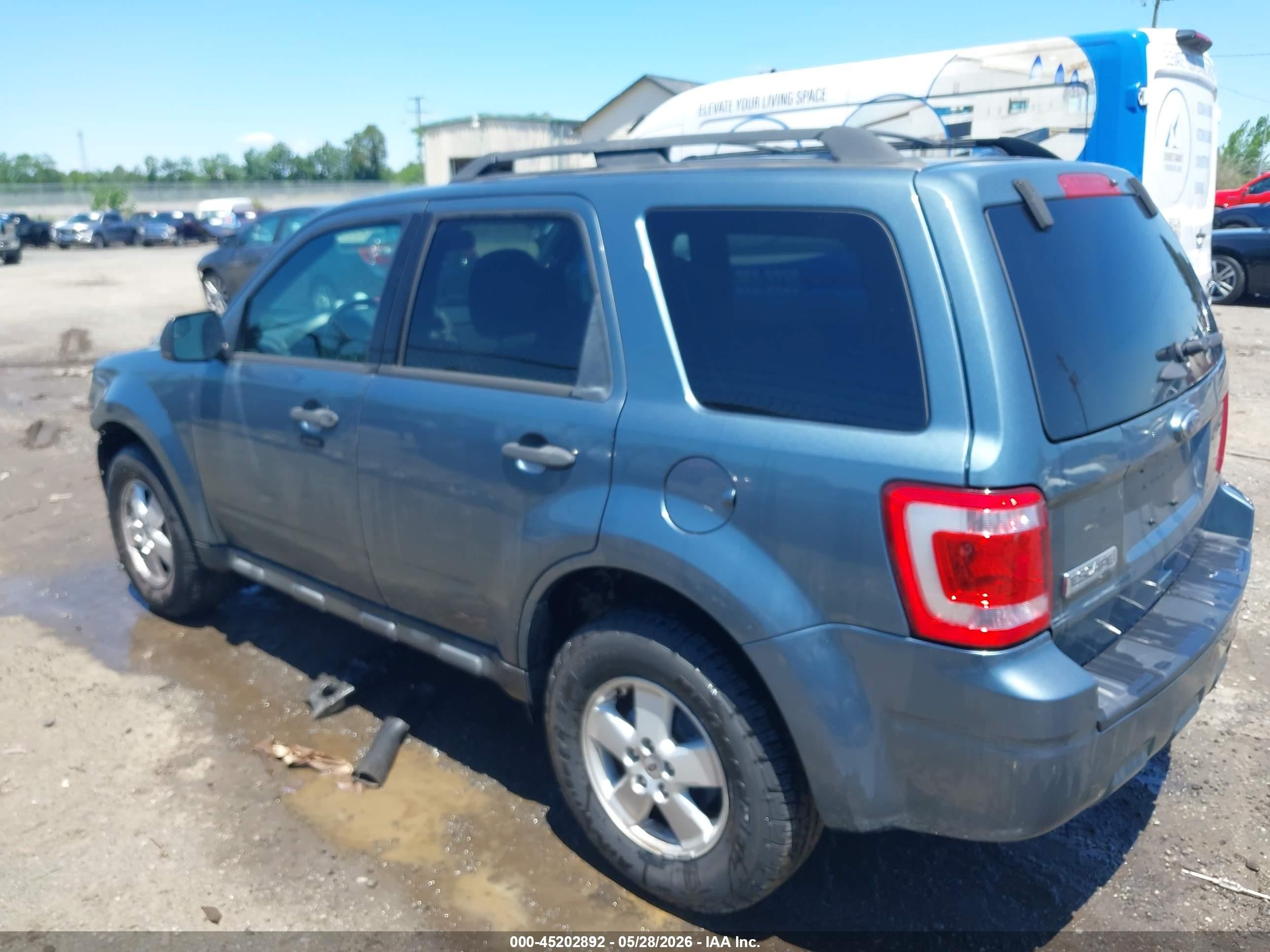 2012 Ford Escape Xlt Blue vin: 1FMCU0DG4CKB53459