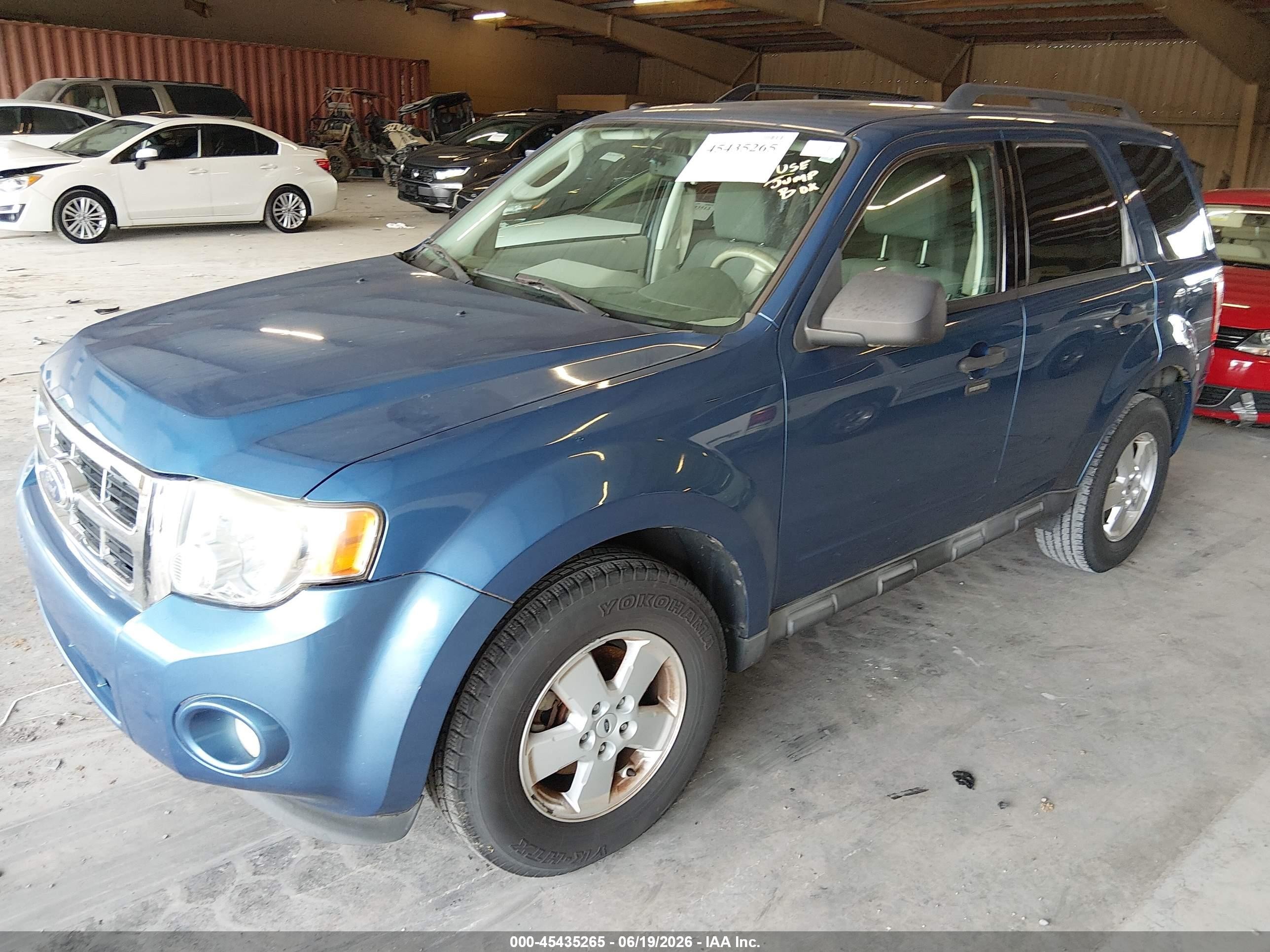 2010 Ford Escape Xlt Blue vin: 1FMCU0DG5AKB20340